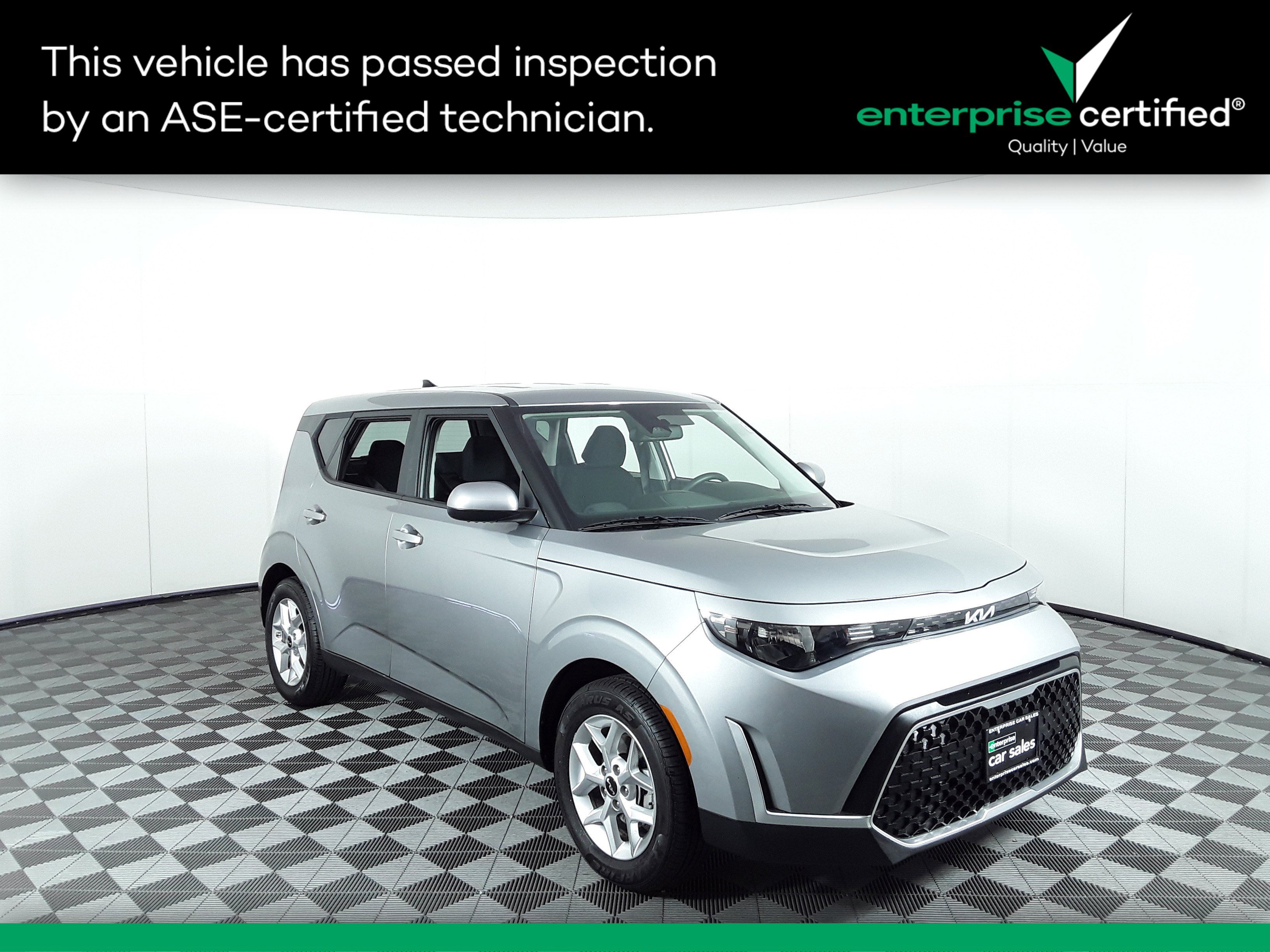 Used 2024 Kia Soul LX IVT