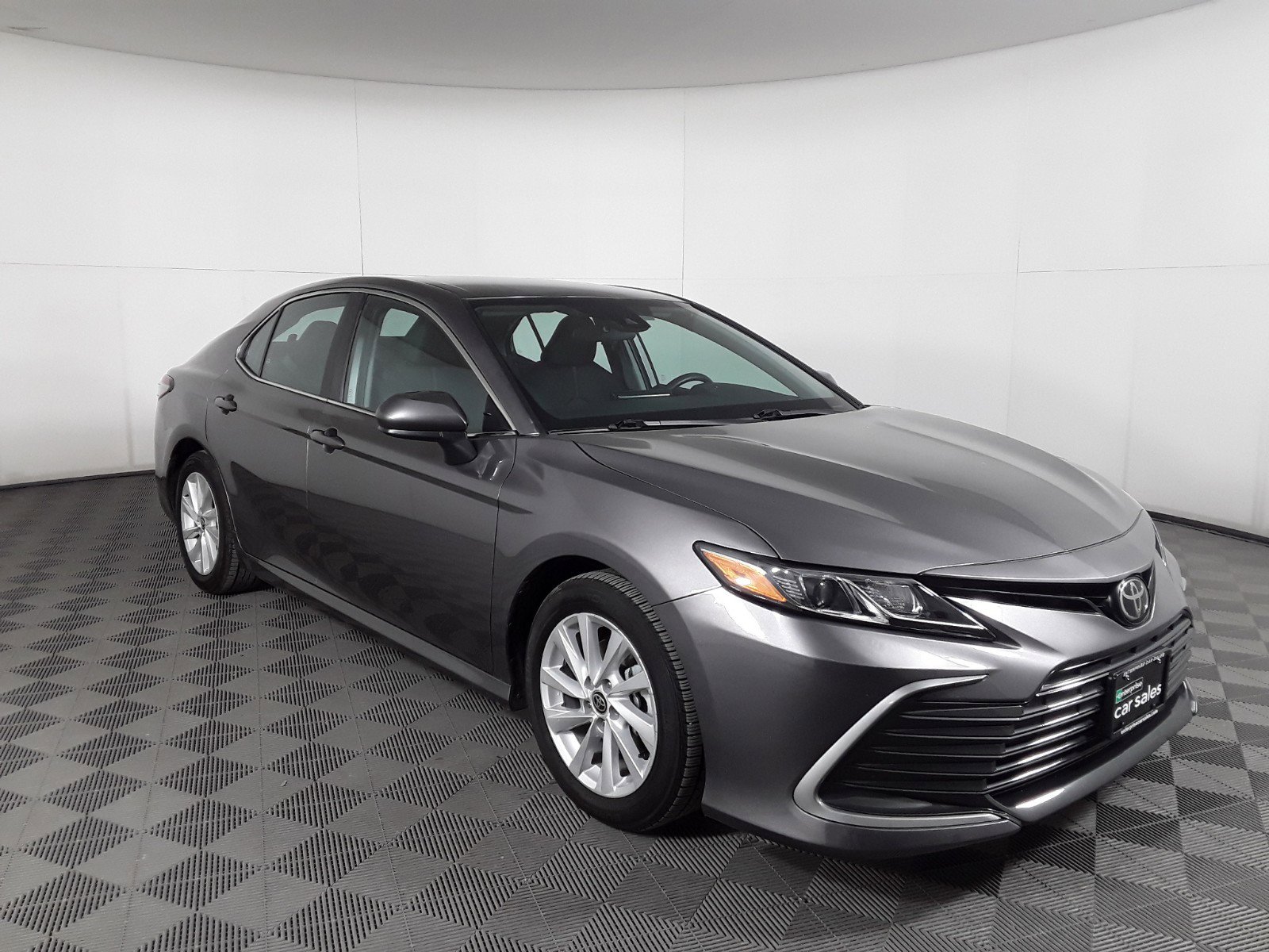 2022 Toyota Camry LE Auto