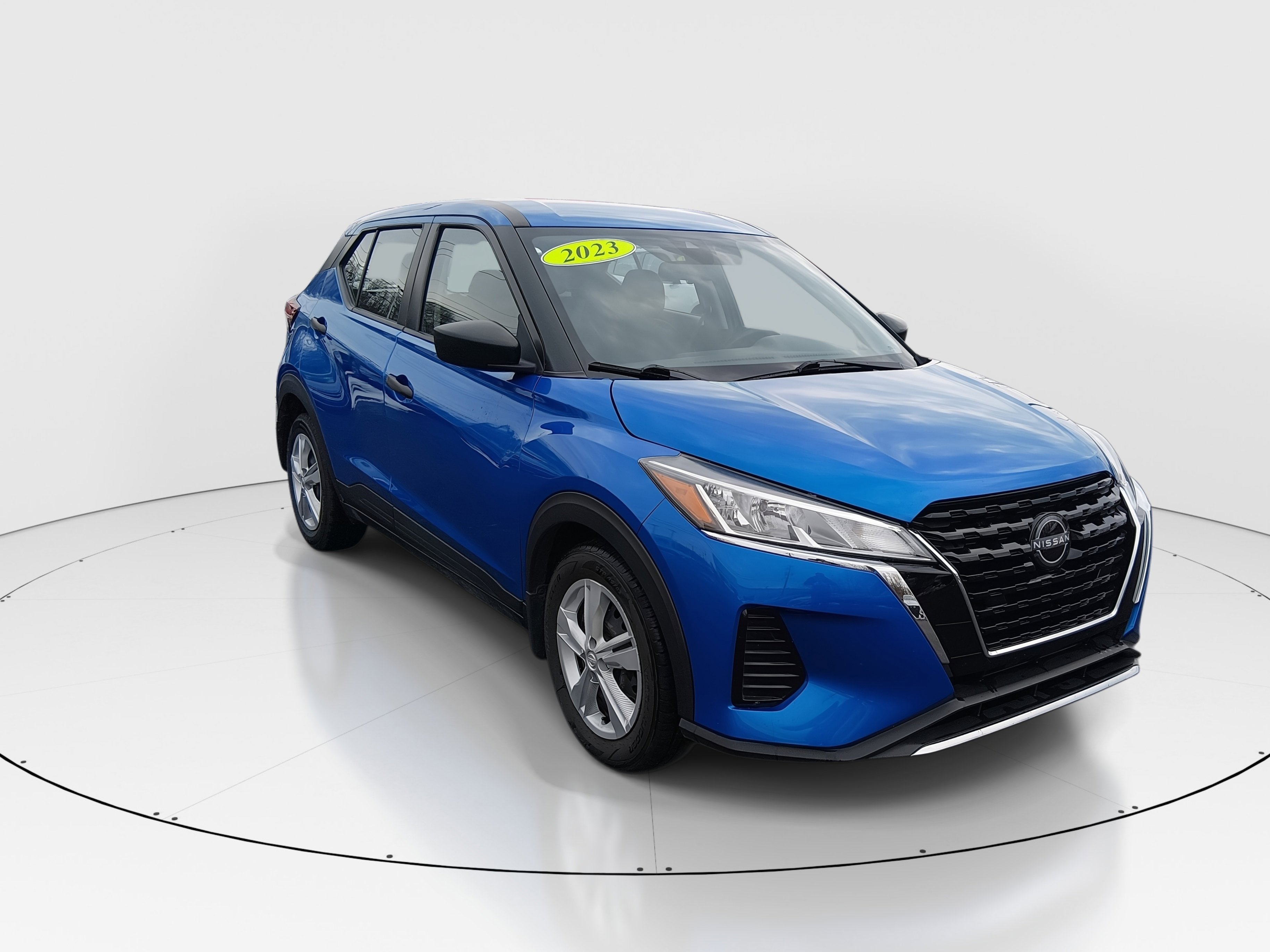 Used 2023 Nissan Kicks S FWD