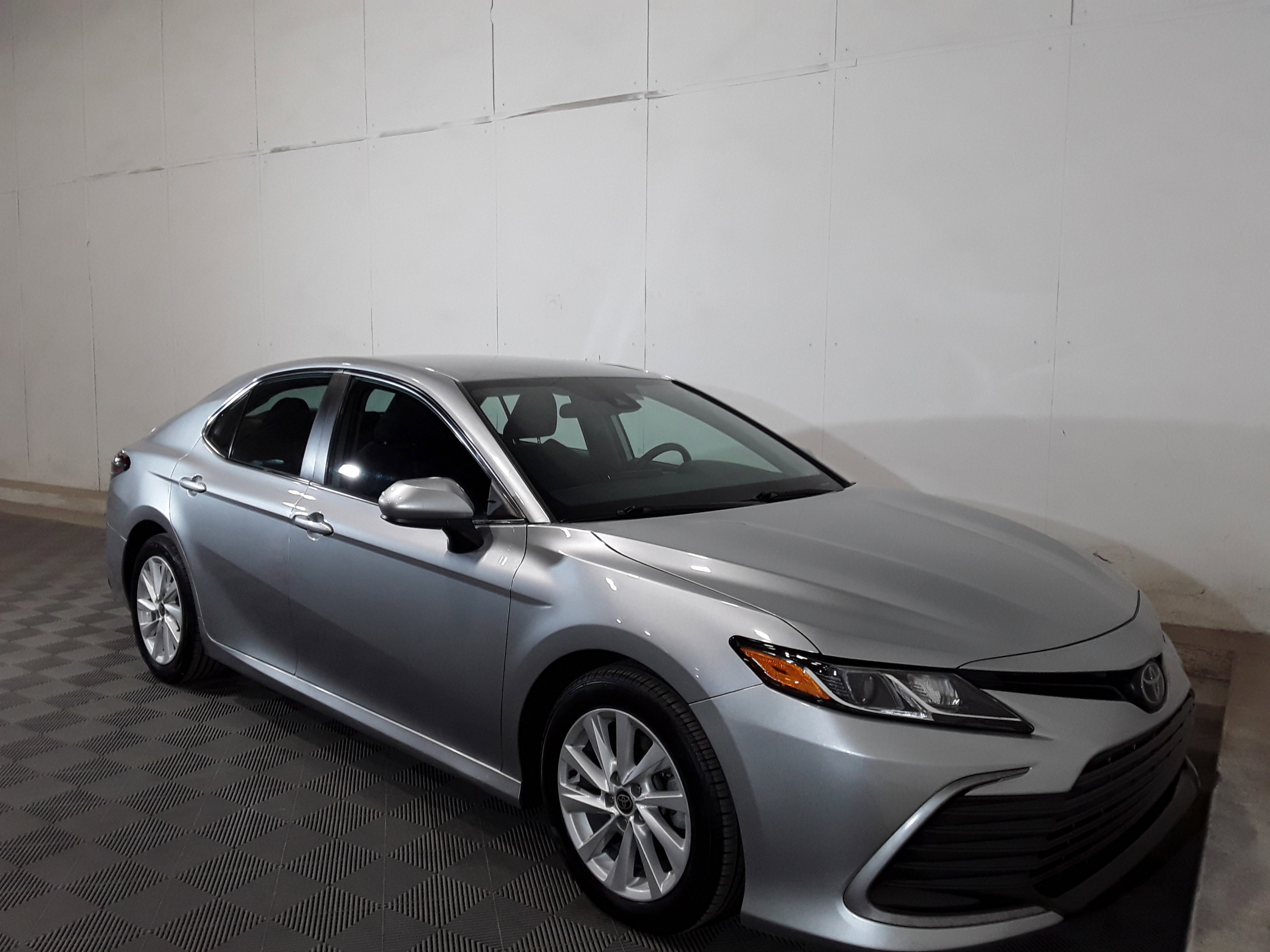 2022 Toyota Camry LE Auto