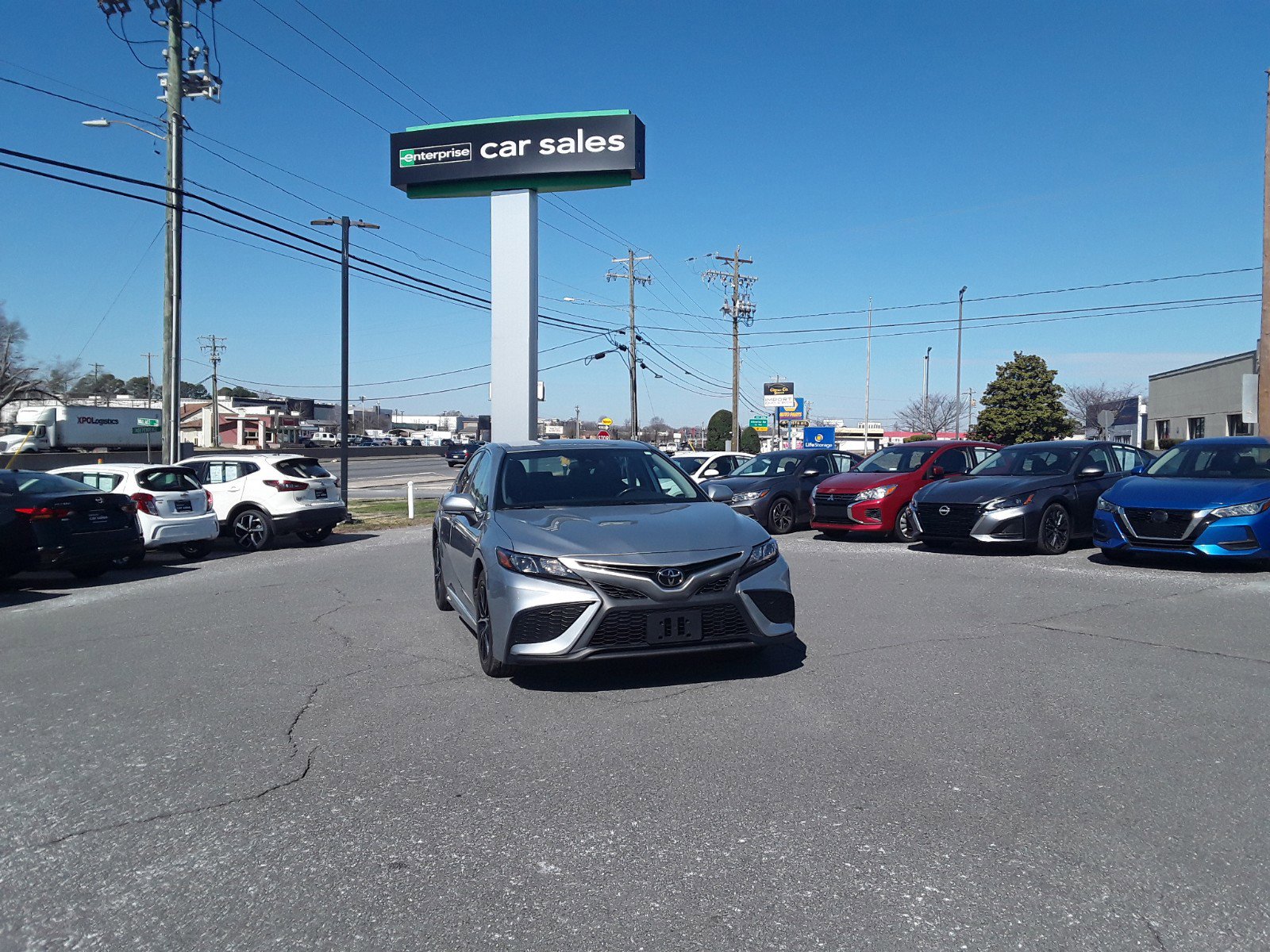 2022 Toyota Camry SE Auto