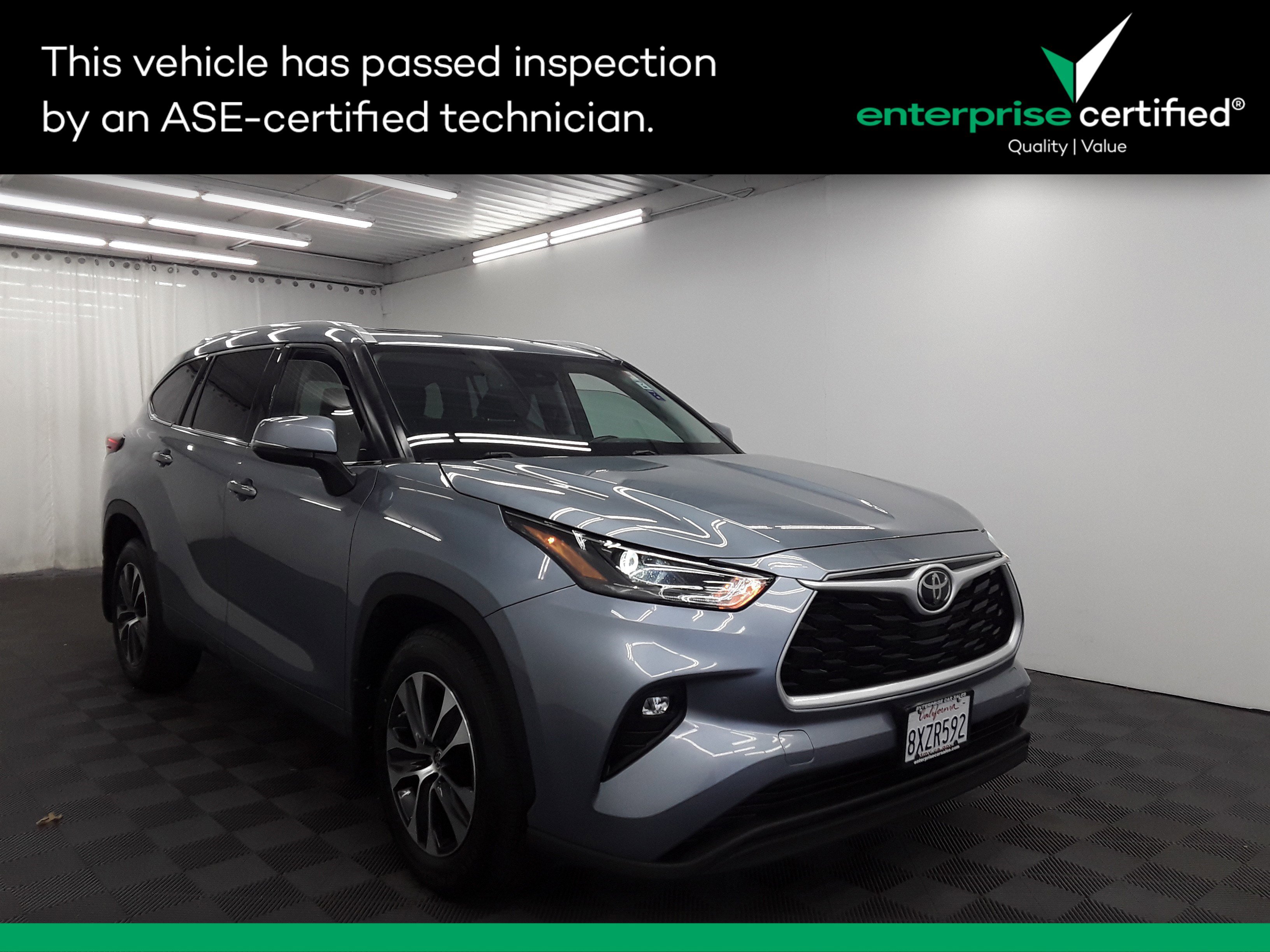 Used 2022 Toyota Highlander XLE AWD