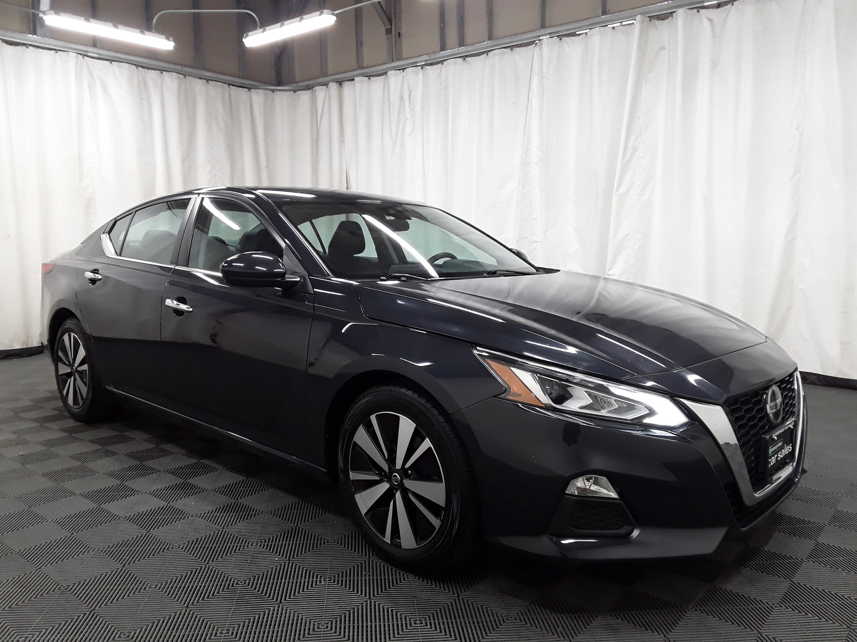 2022 Nissan Altima 2.5 SV Sedan