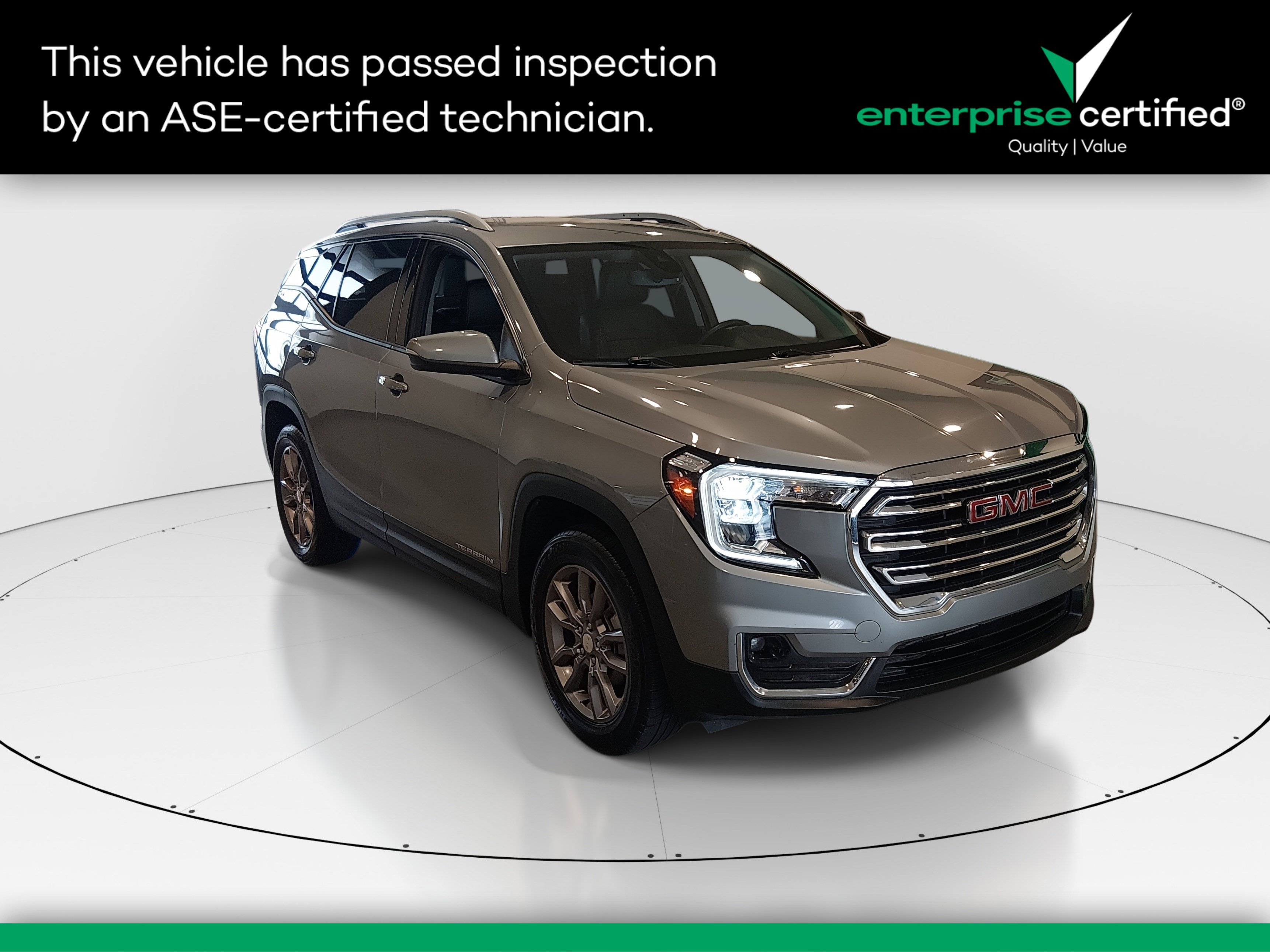 2024 GMC Terrain SLT's photo