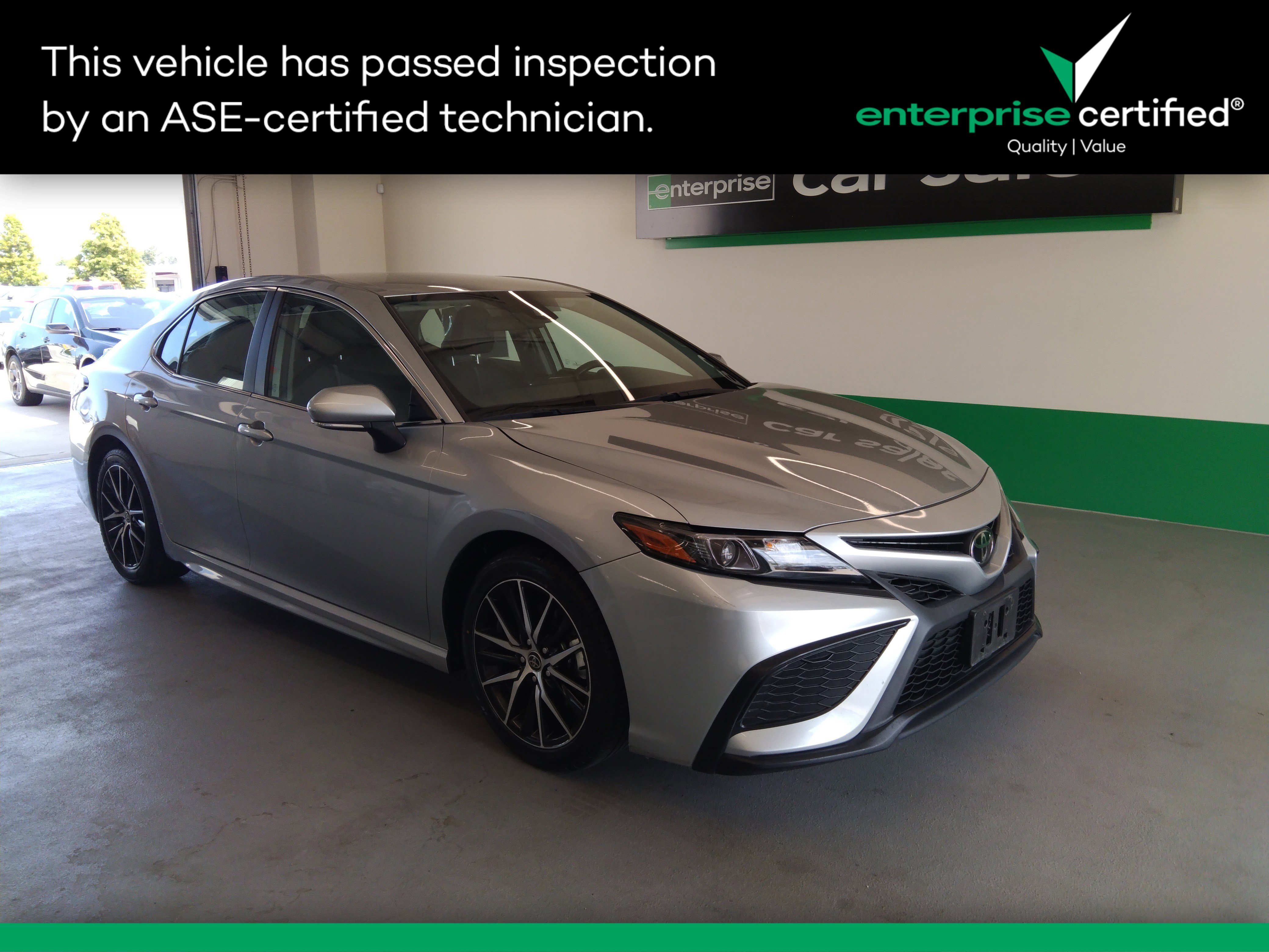 2023 Toyota Camry SE Auto