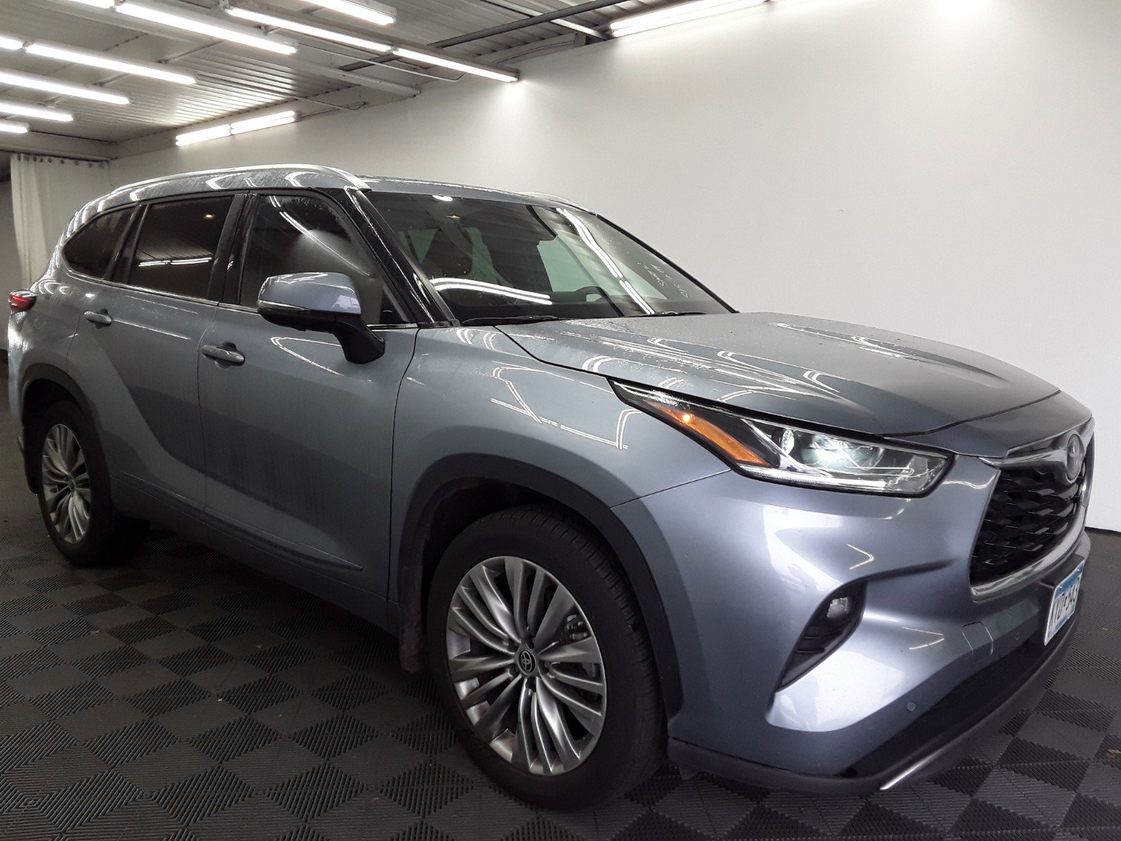 2023 Toyota Highlander Platinum FWD