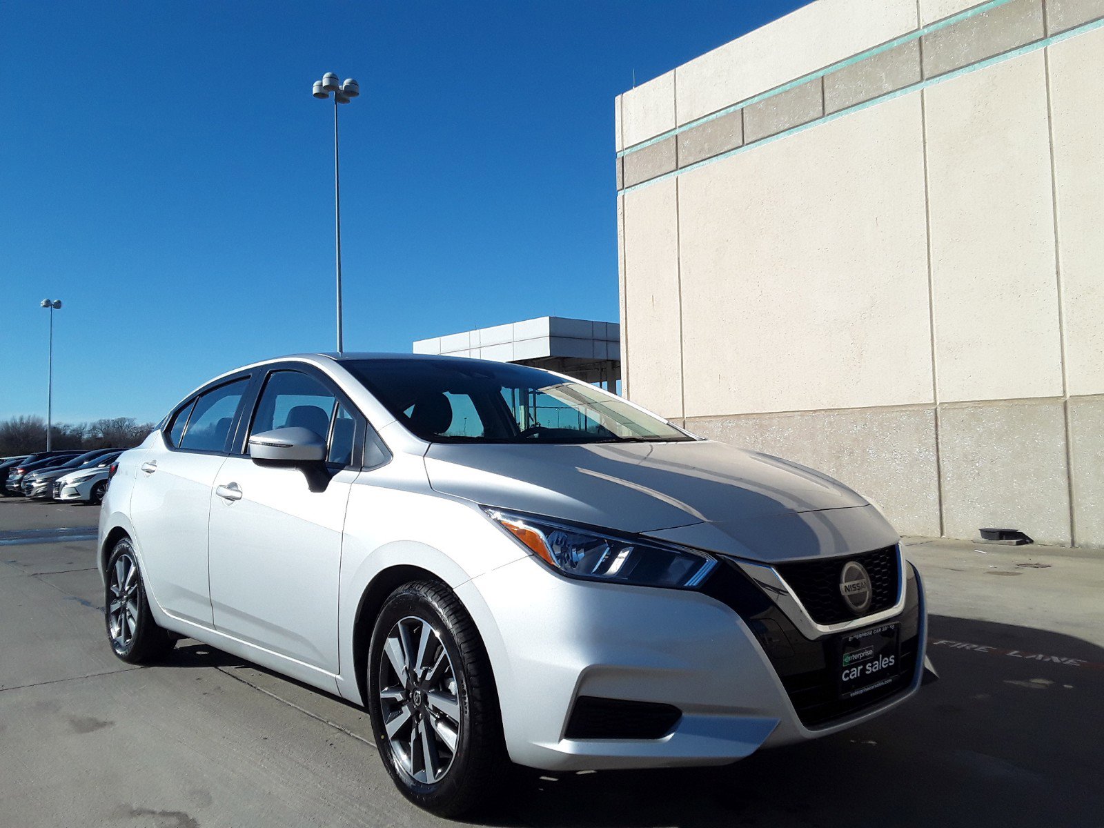 2021 Nissan Versa SV CVT