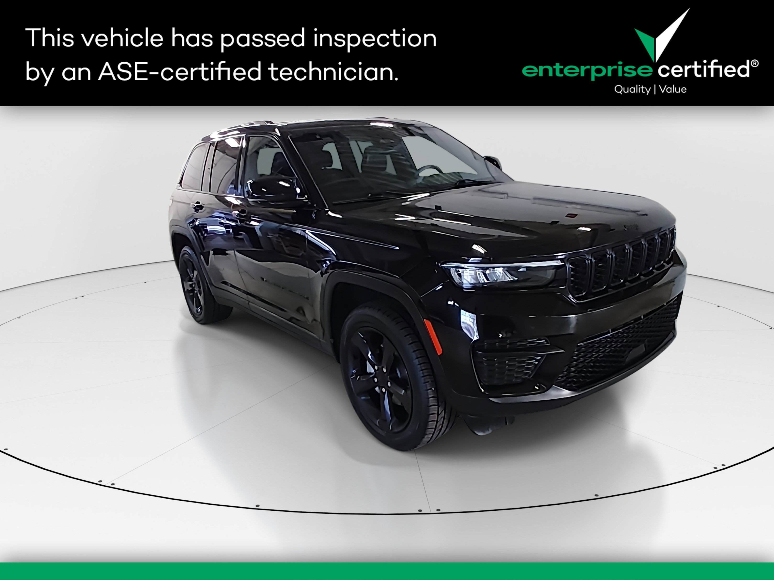 2023 Jeep Grand Cherokee Altitude's photo