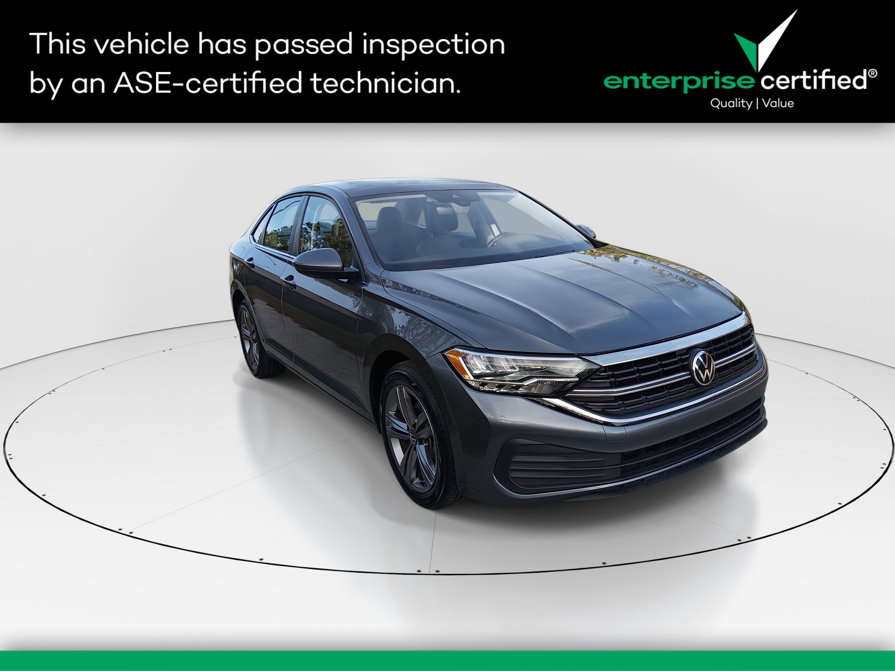 2024 Volkswagen Jetta SE's photo