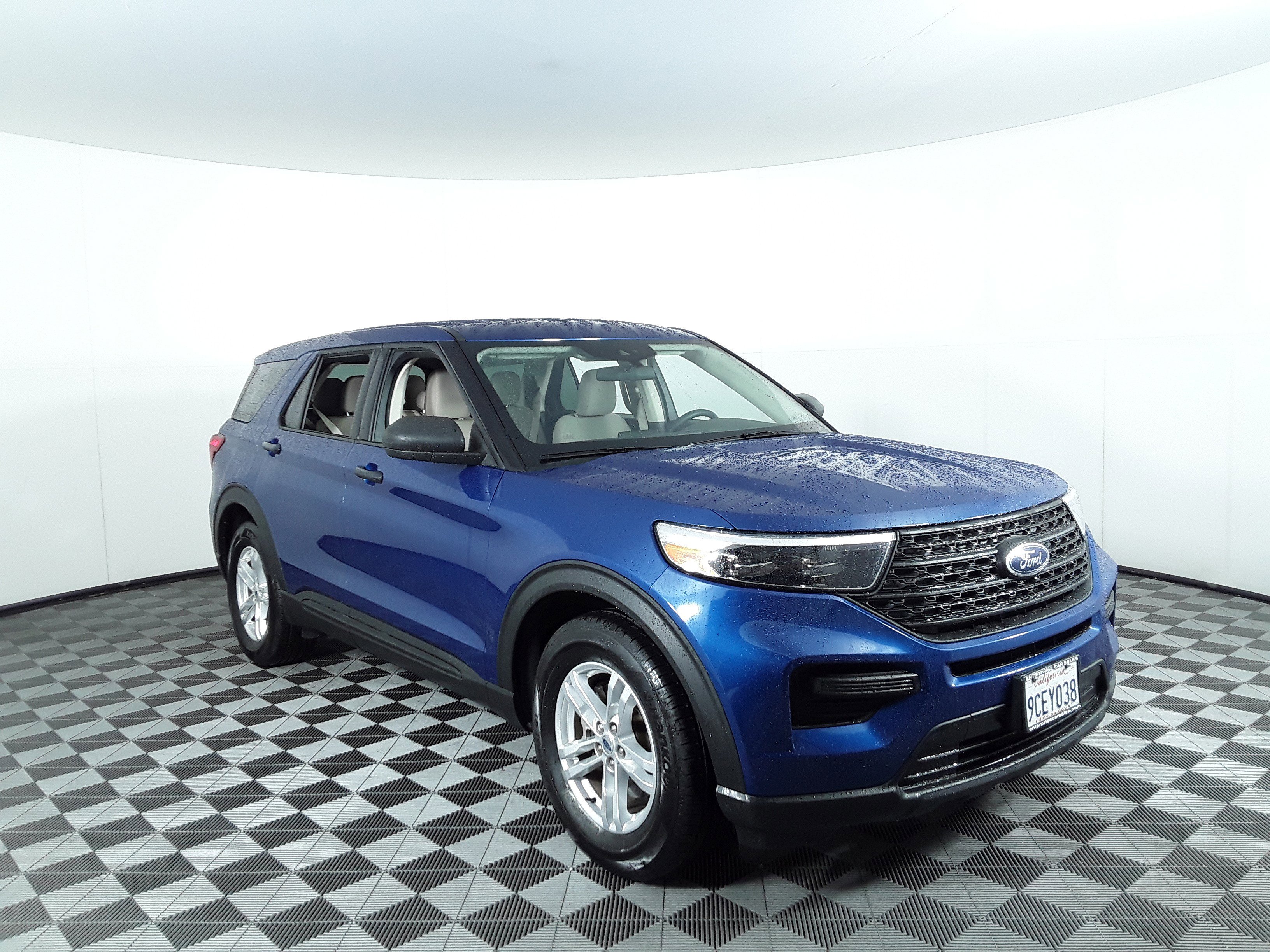 2022 Ford Explorer Base RWD