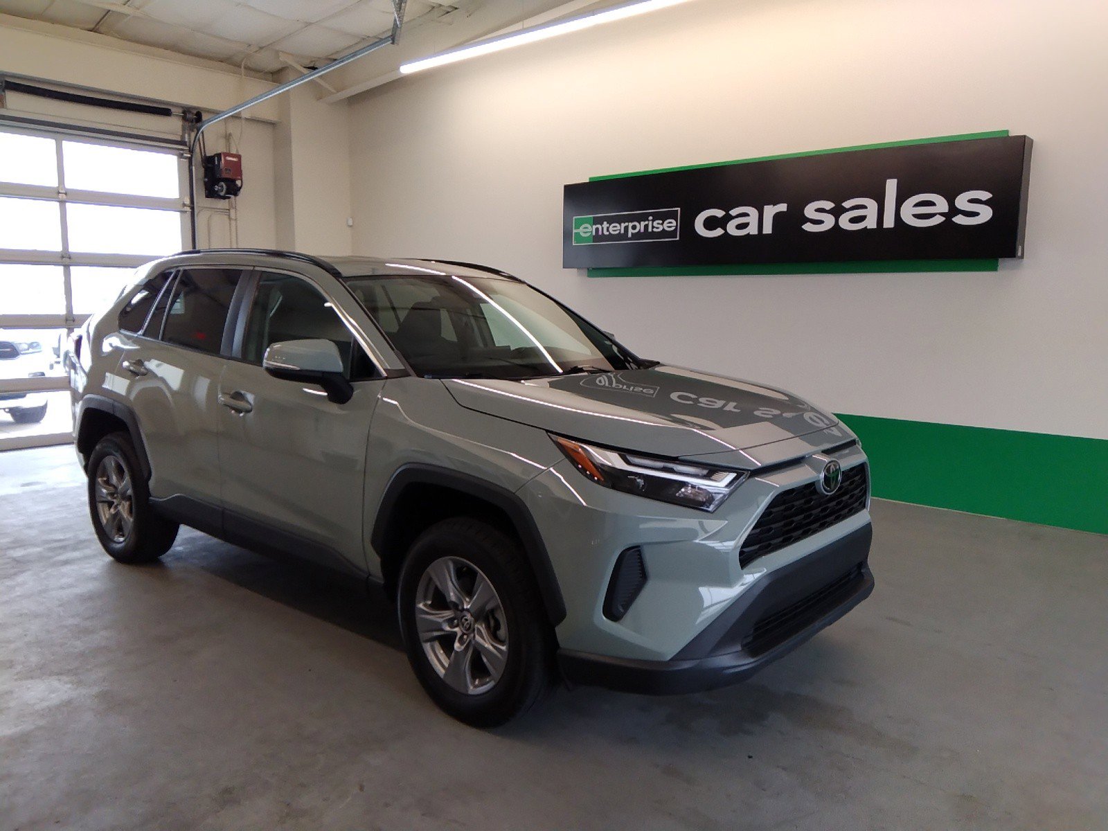 2022 Toyota RAV4 XLE FWD