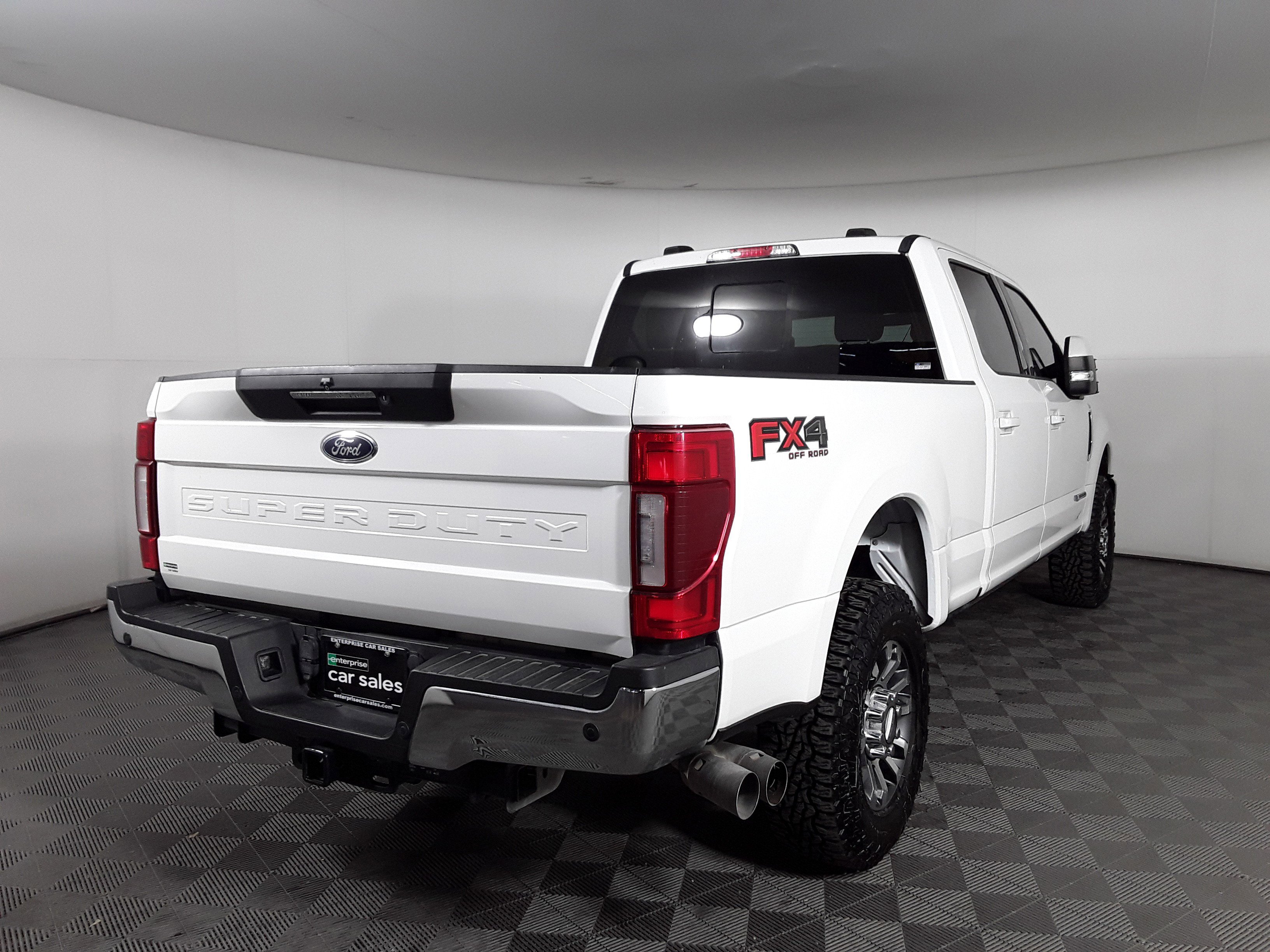 2022 Ford Super Duty F-250 SRW LARIAT 4WD Crew Cab 6.75' Box