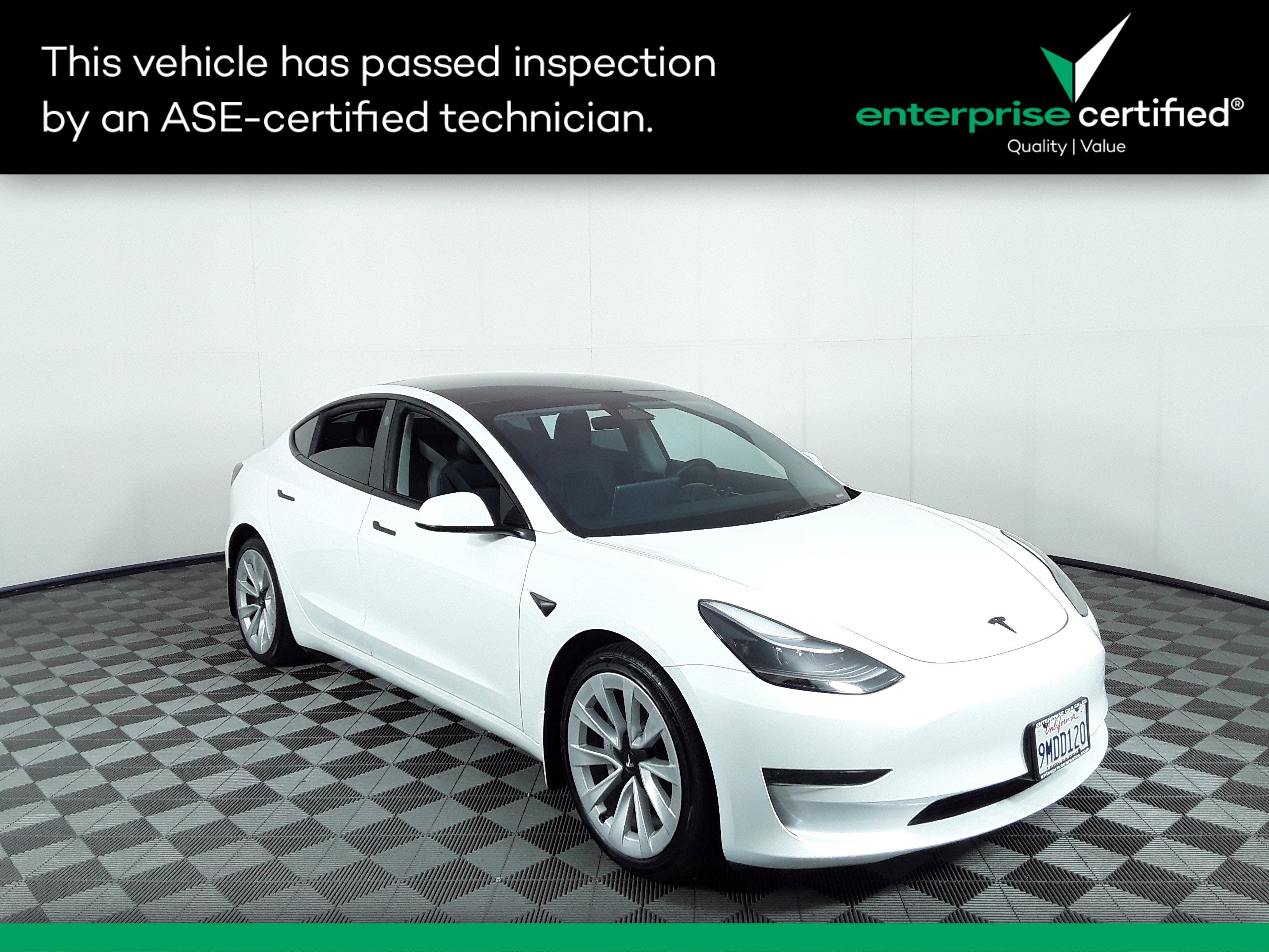 2023 Tesla Model 3 RWD