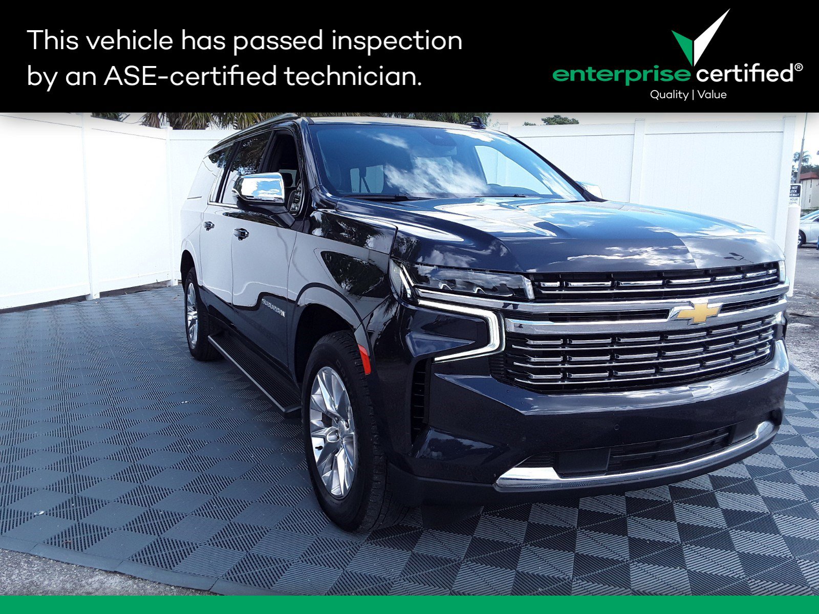 2023 Chevrolet Suburban Premier 2WD 4dr