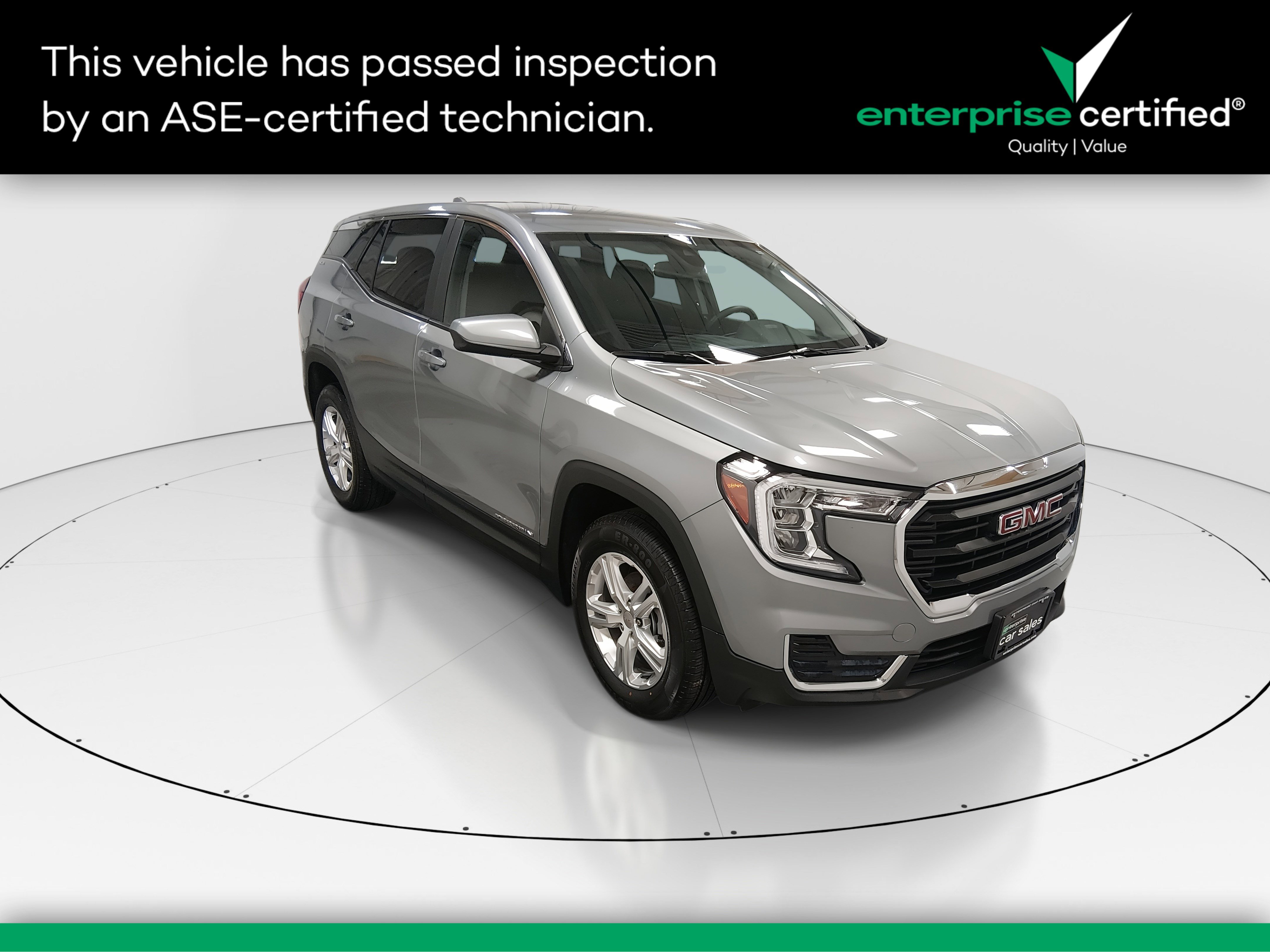2024 GMC Terrain SLE's photo