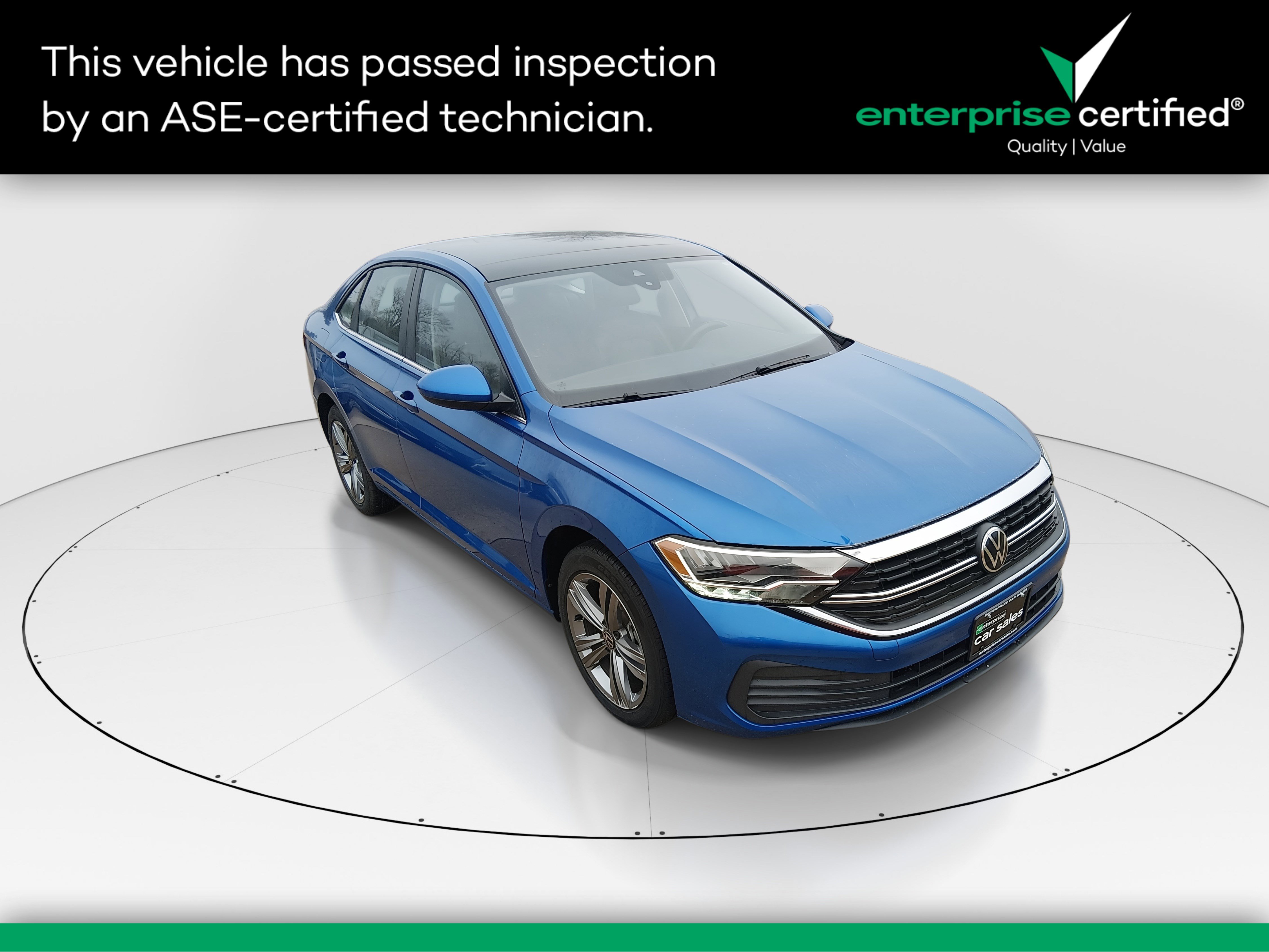 2024 Volkswagen Jetta SE's photo