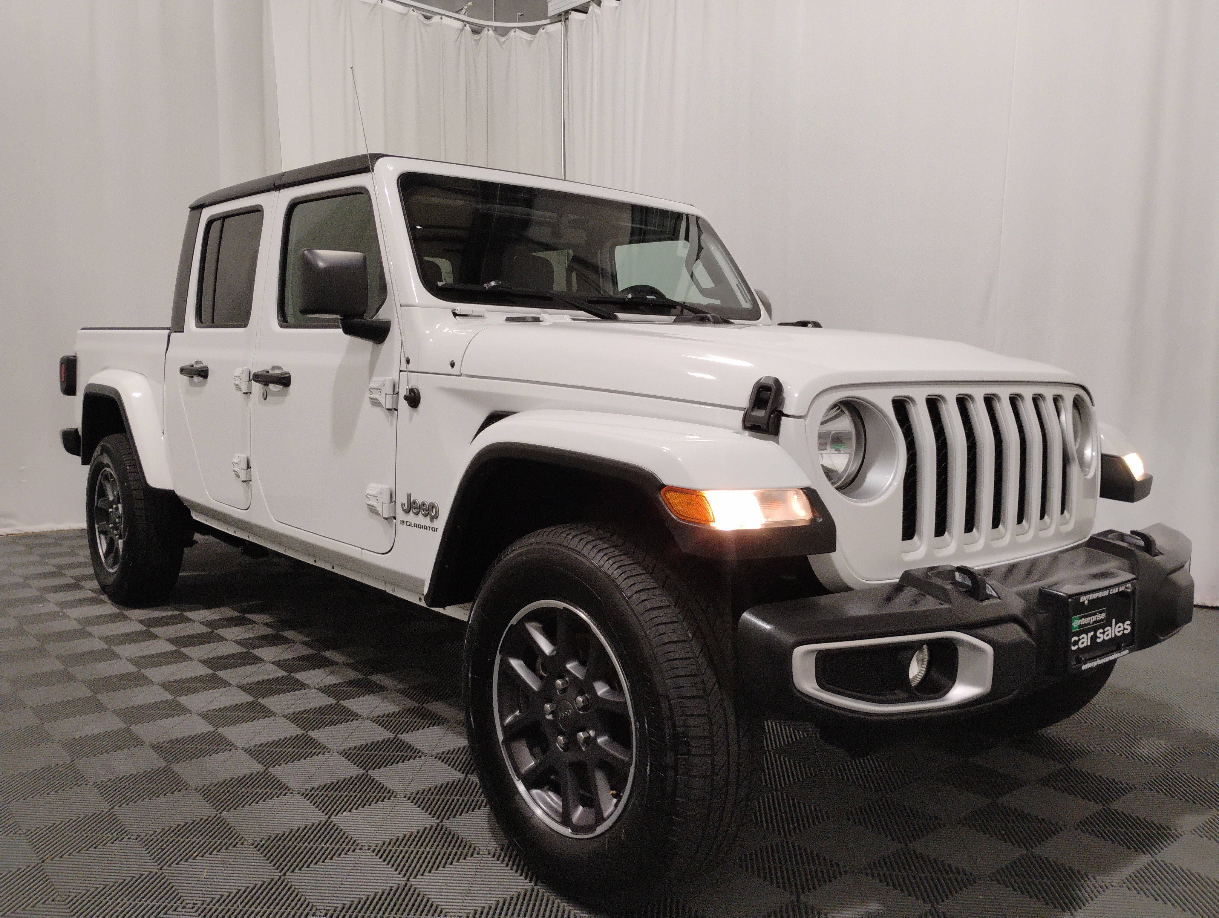 2023 Jeep Gladiator Overland 4x4 *Ltd Avail*