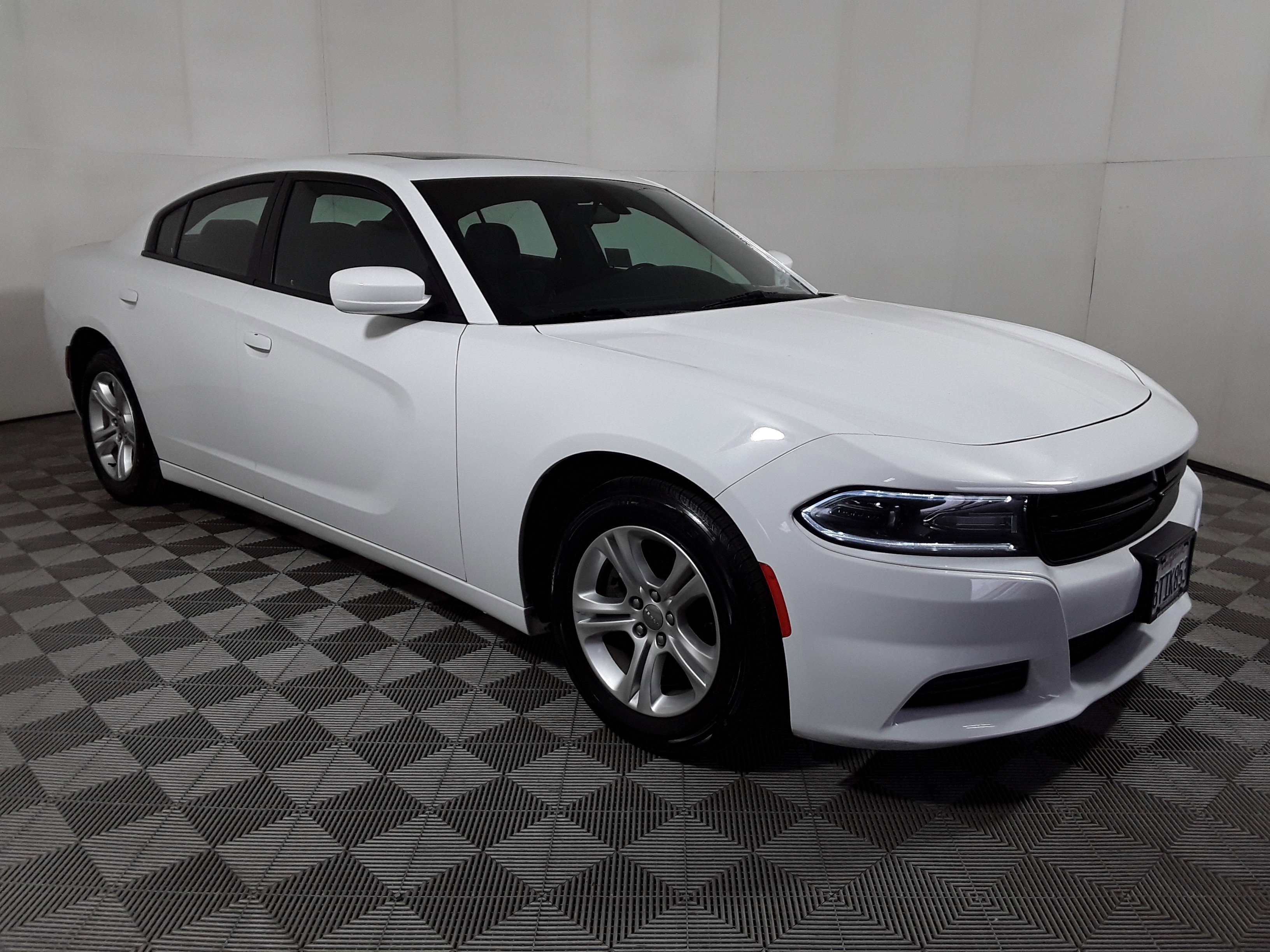 2020 Dodge Charger SXT RWD
