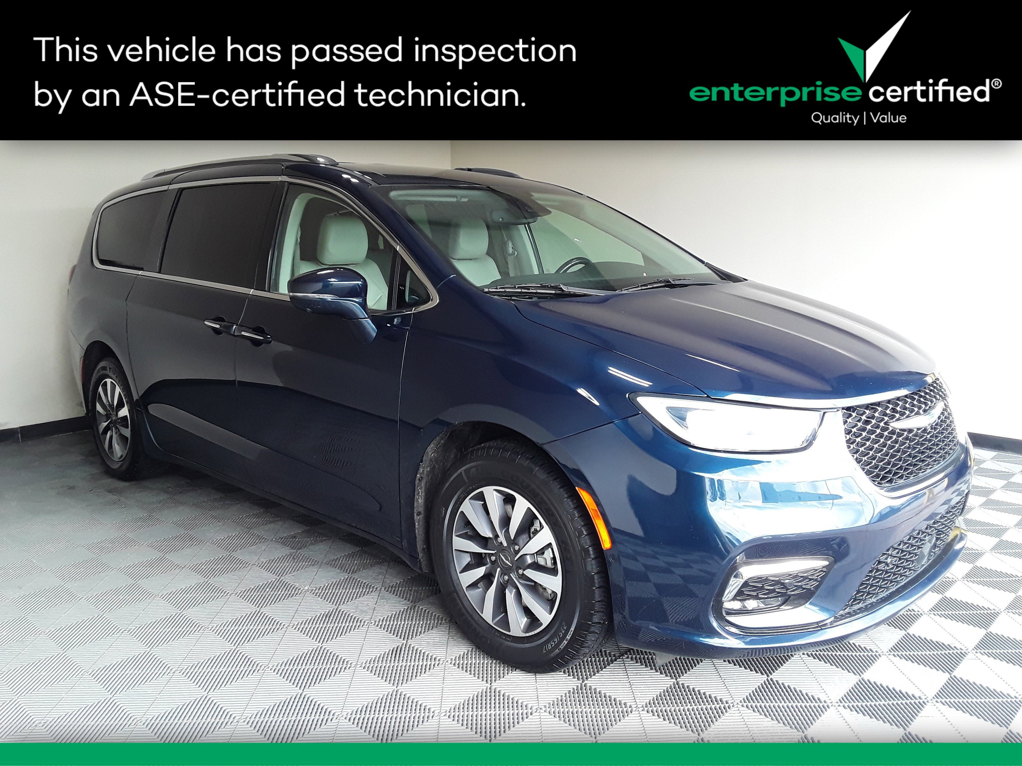 2021 Chrysler Pacifica Hybrid Touring L FWD