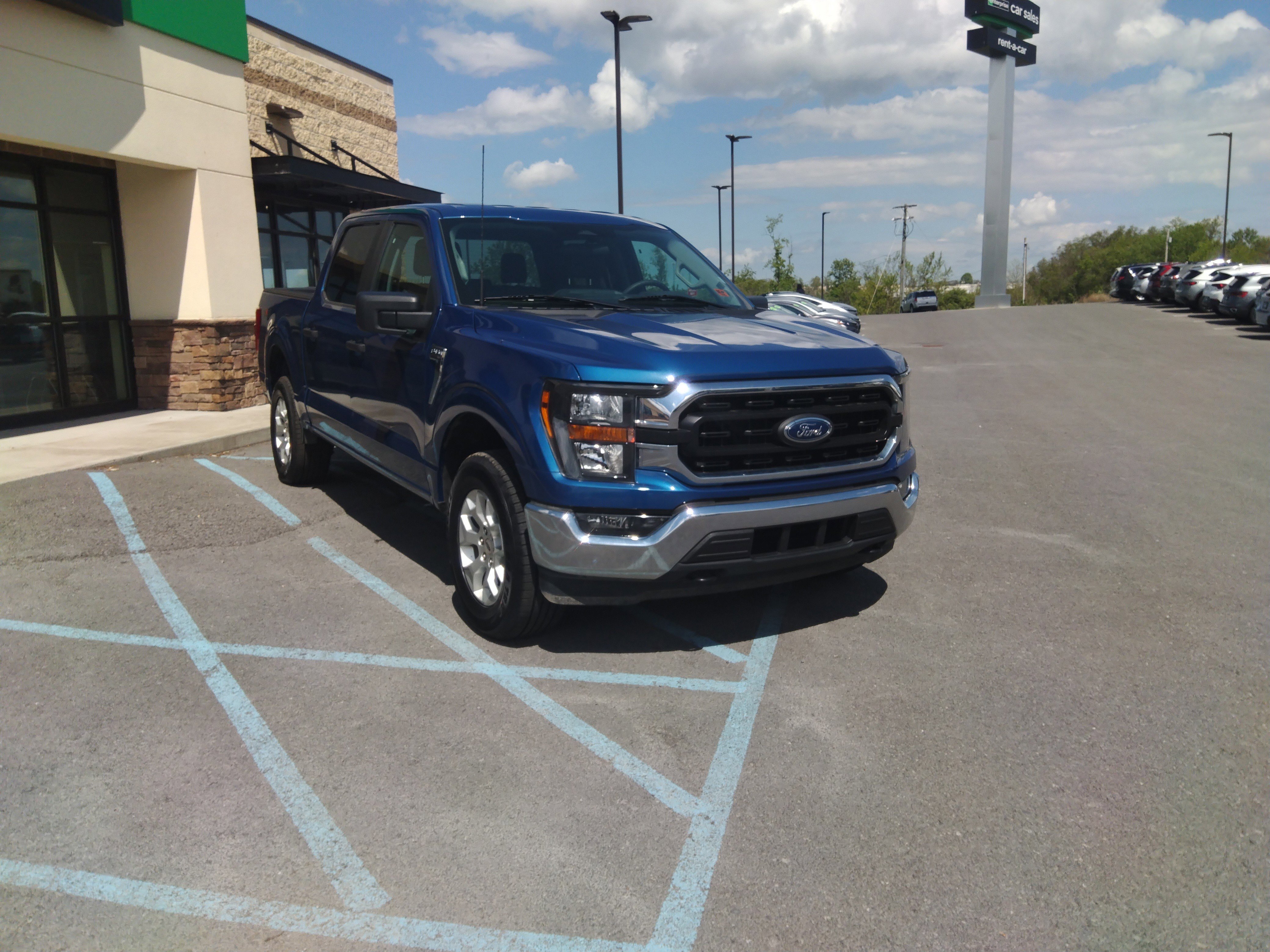 2023 Ford F-150 XLT 4WD SuperCrew 5.5' Box