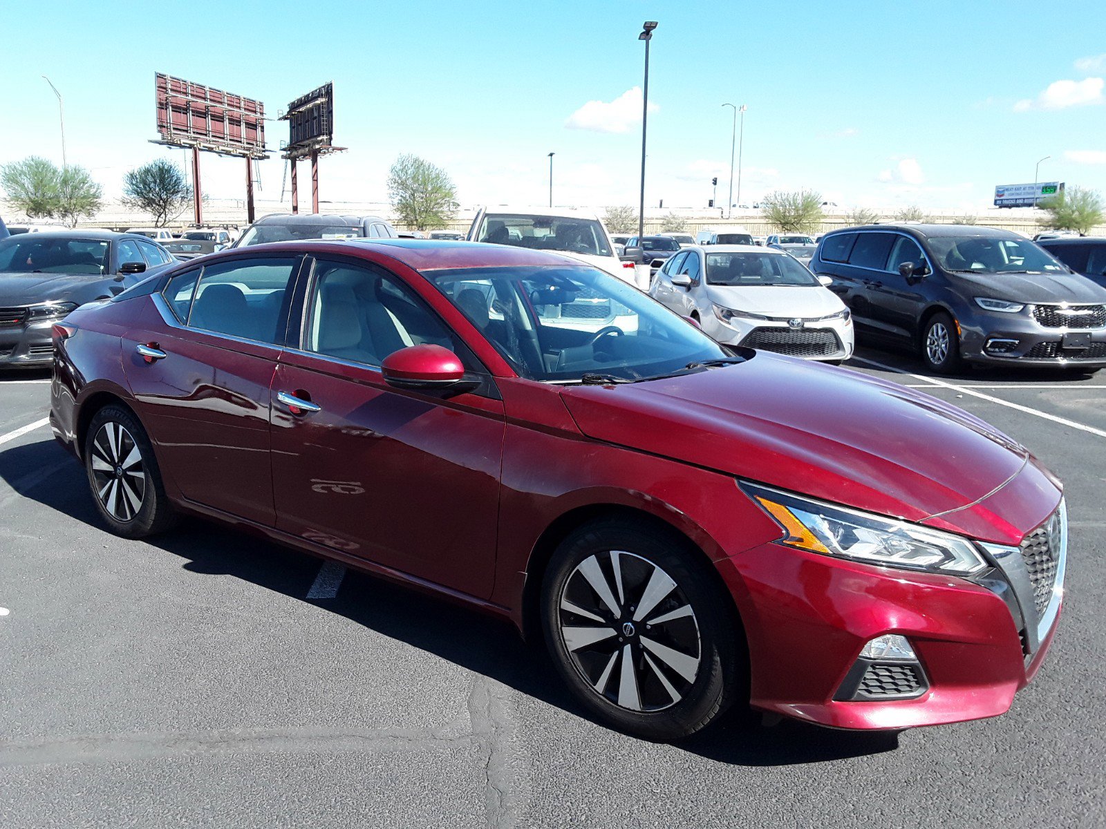 2022 Nissan Altima 2.5 SV Sedan