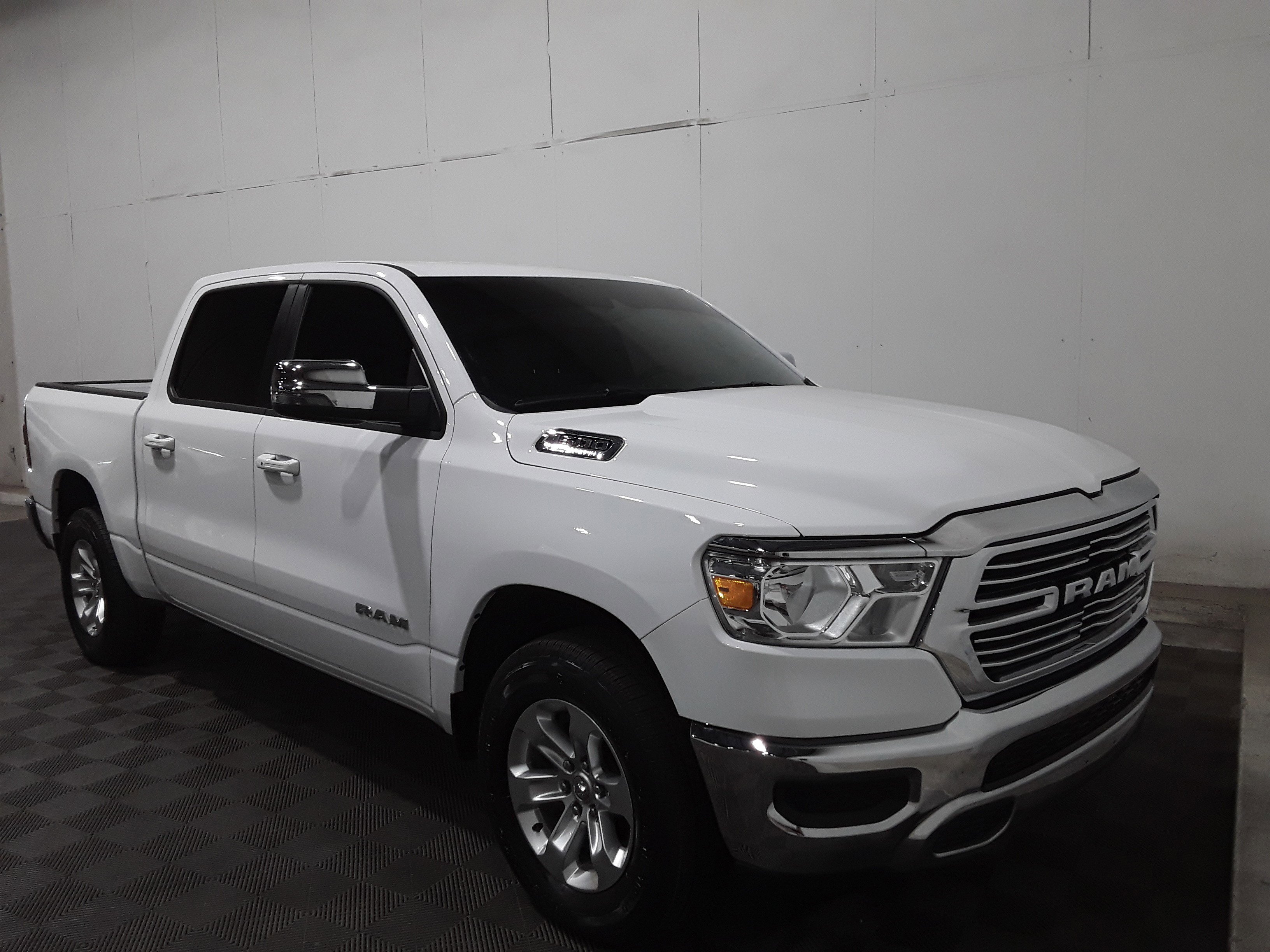2024 Ram 1500 Laramie 4x4 Crew Cab 5'7