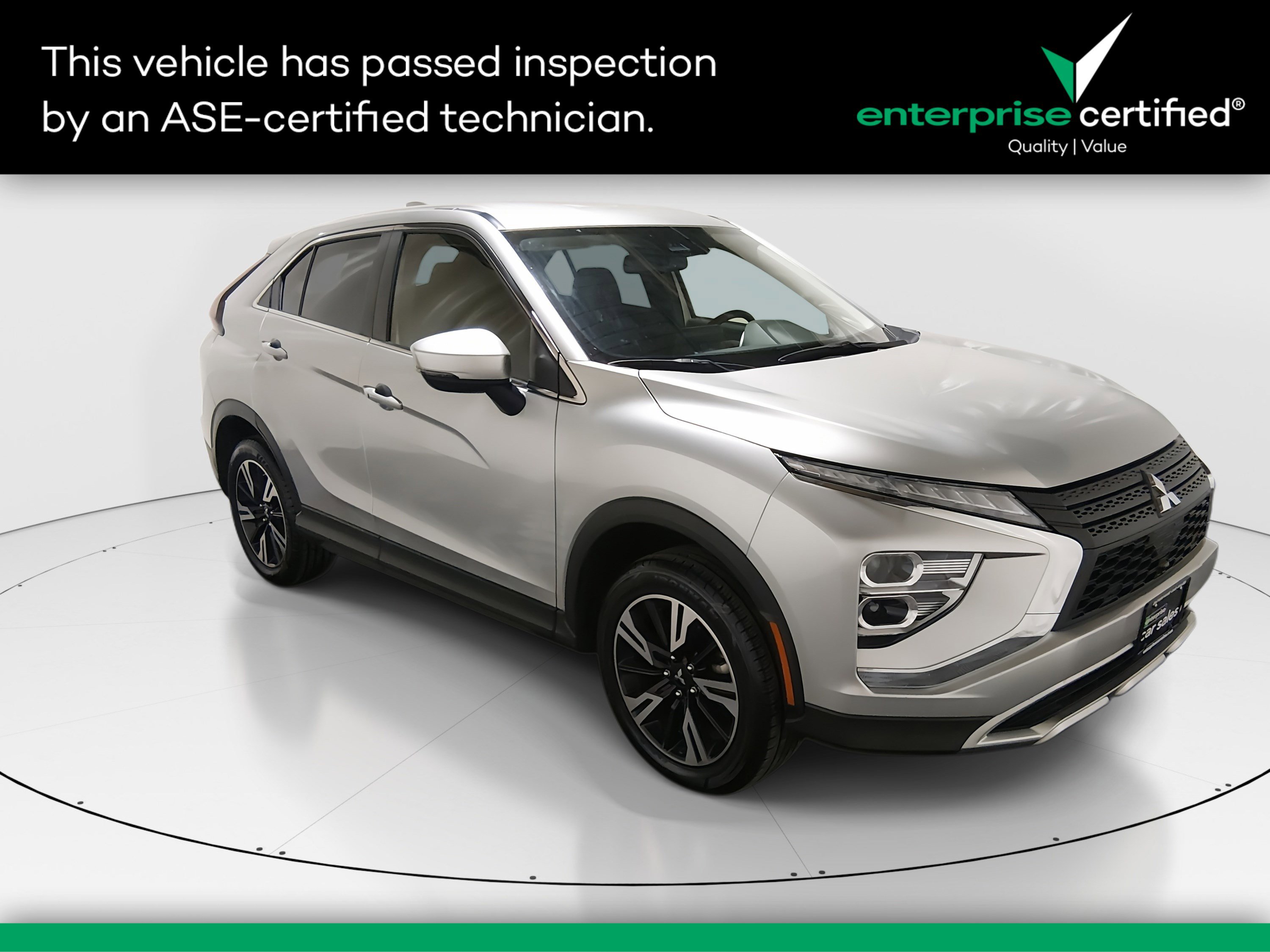 2024 Mitsubishi Eclipse Cross SE's photo