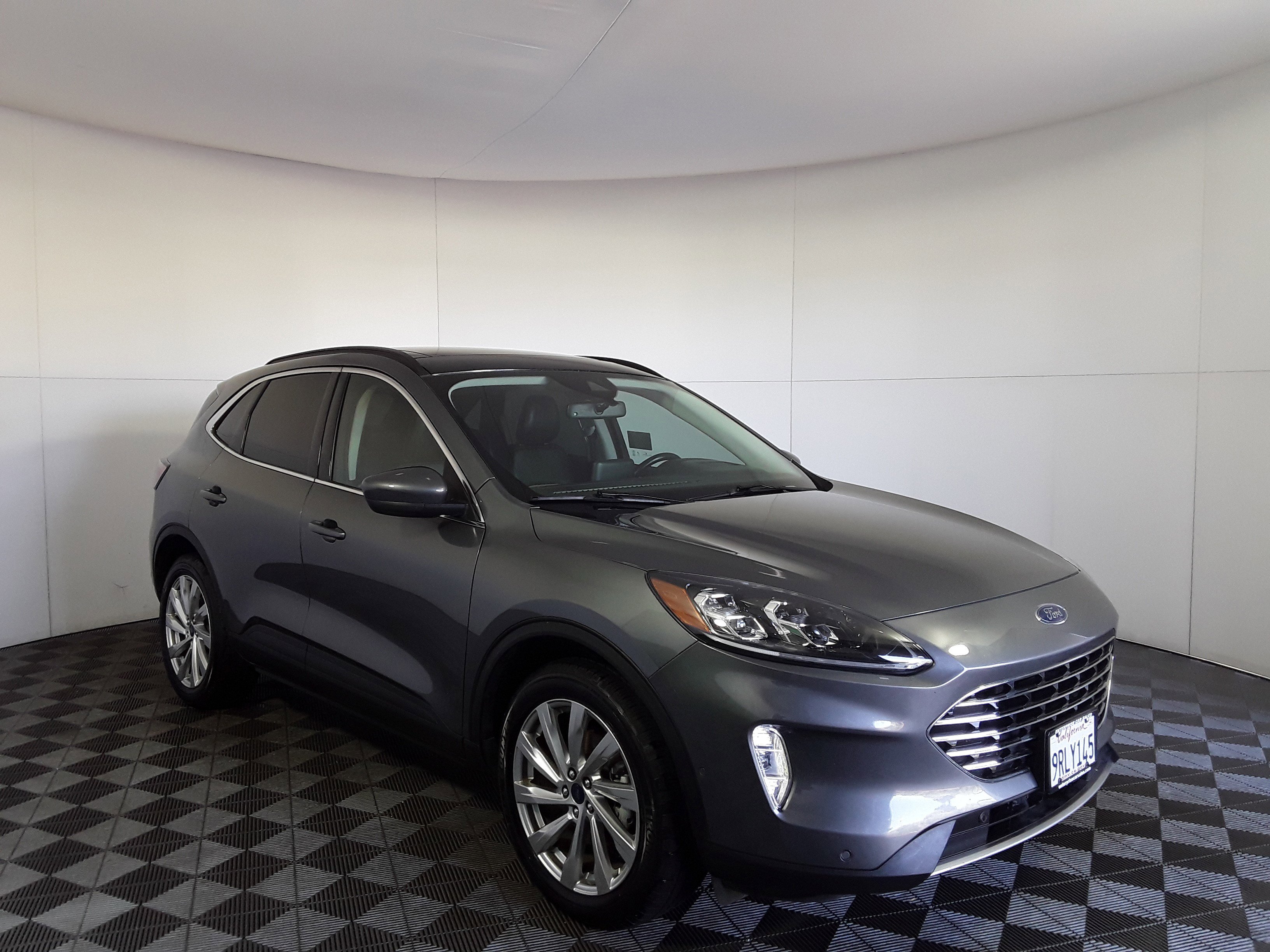 2022 Ford Escape Titanium AWD