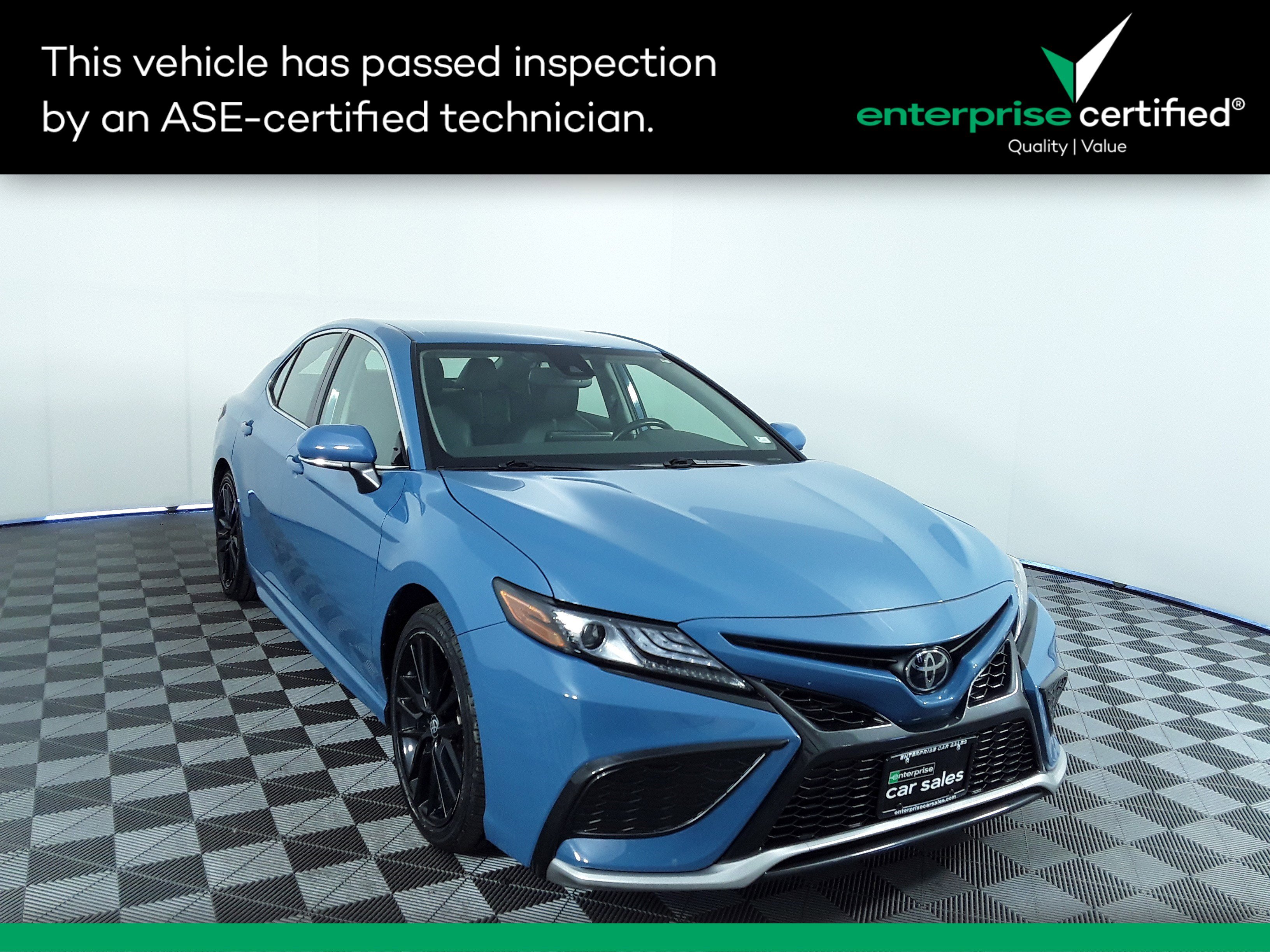 2023 Toyota Camry XSE Auto