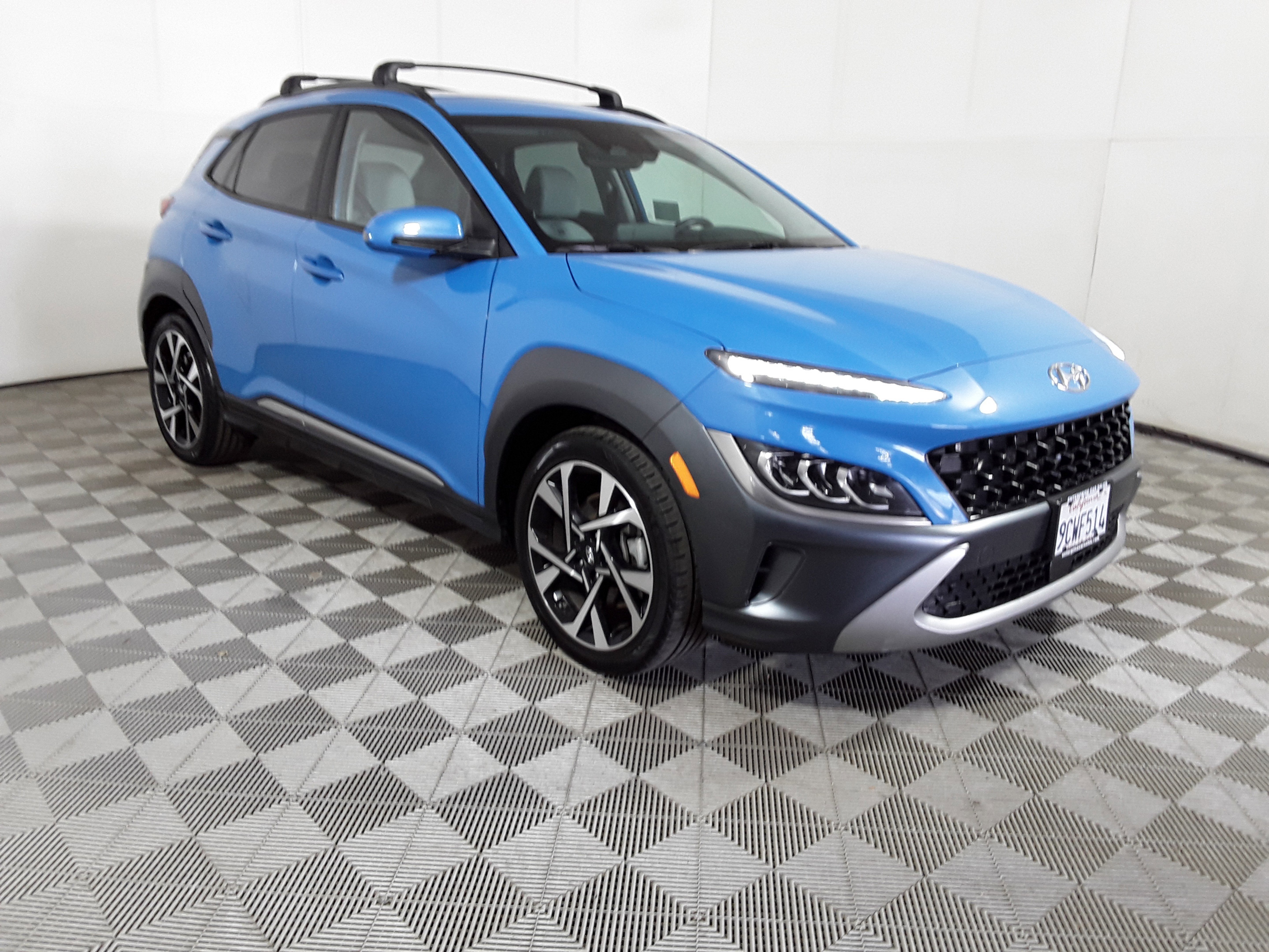 2023 Hyundai Kona Limited DCT FWD