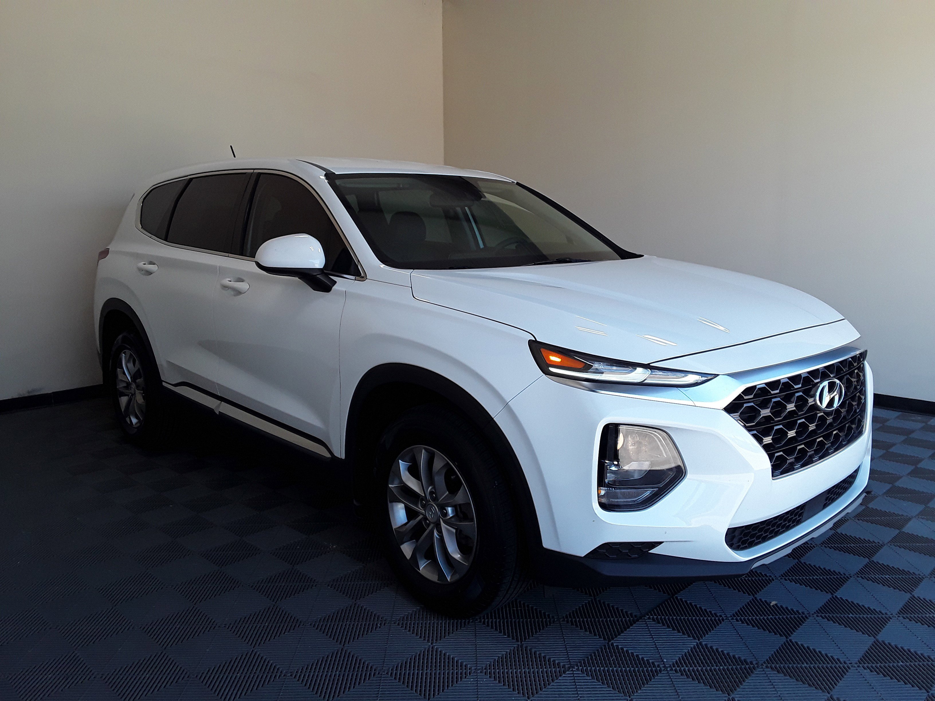 2020 Hyundai Santa Fe SE 2.4L Auto FWD