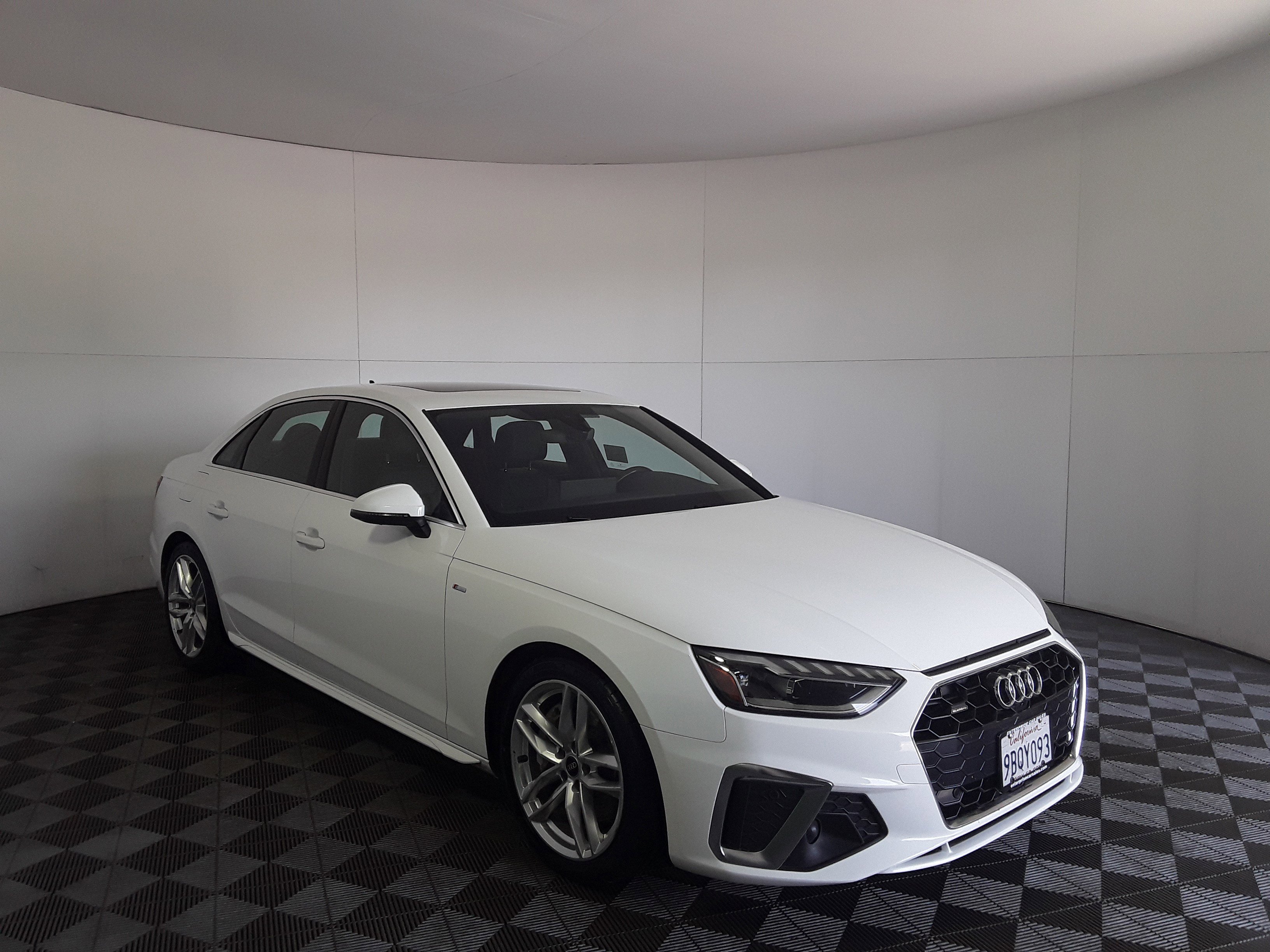 2022 Audi A4 Sedan S line Premium Plus 45 TFSI quattro
