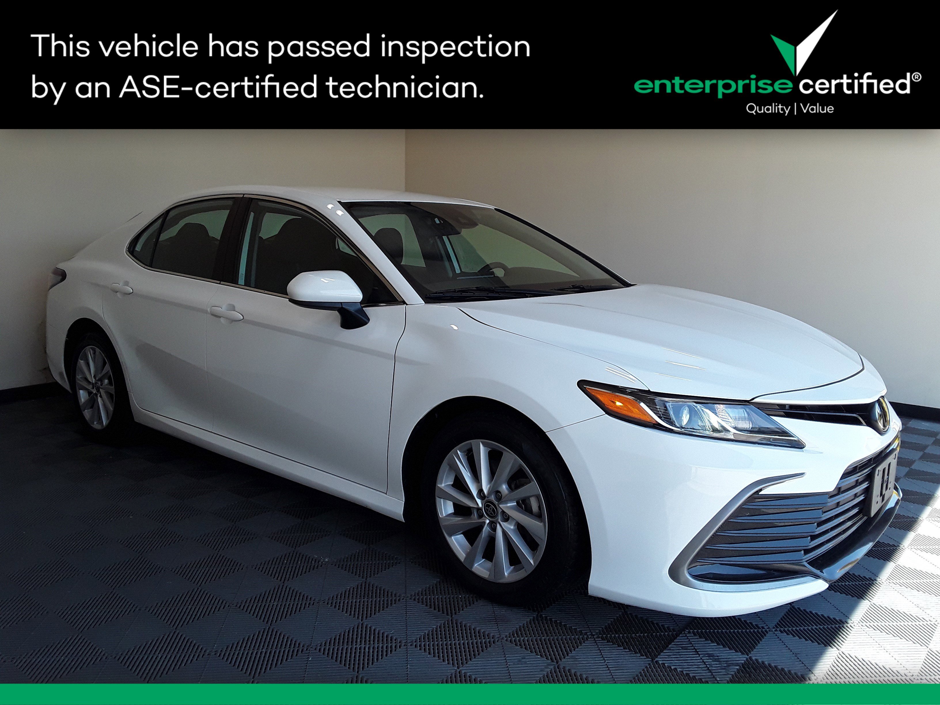 2022 Toyota Camry LE Auto