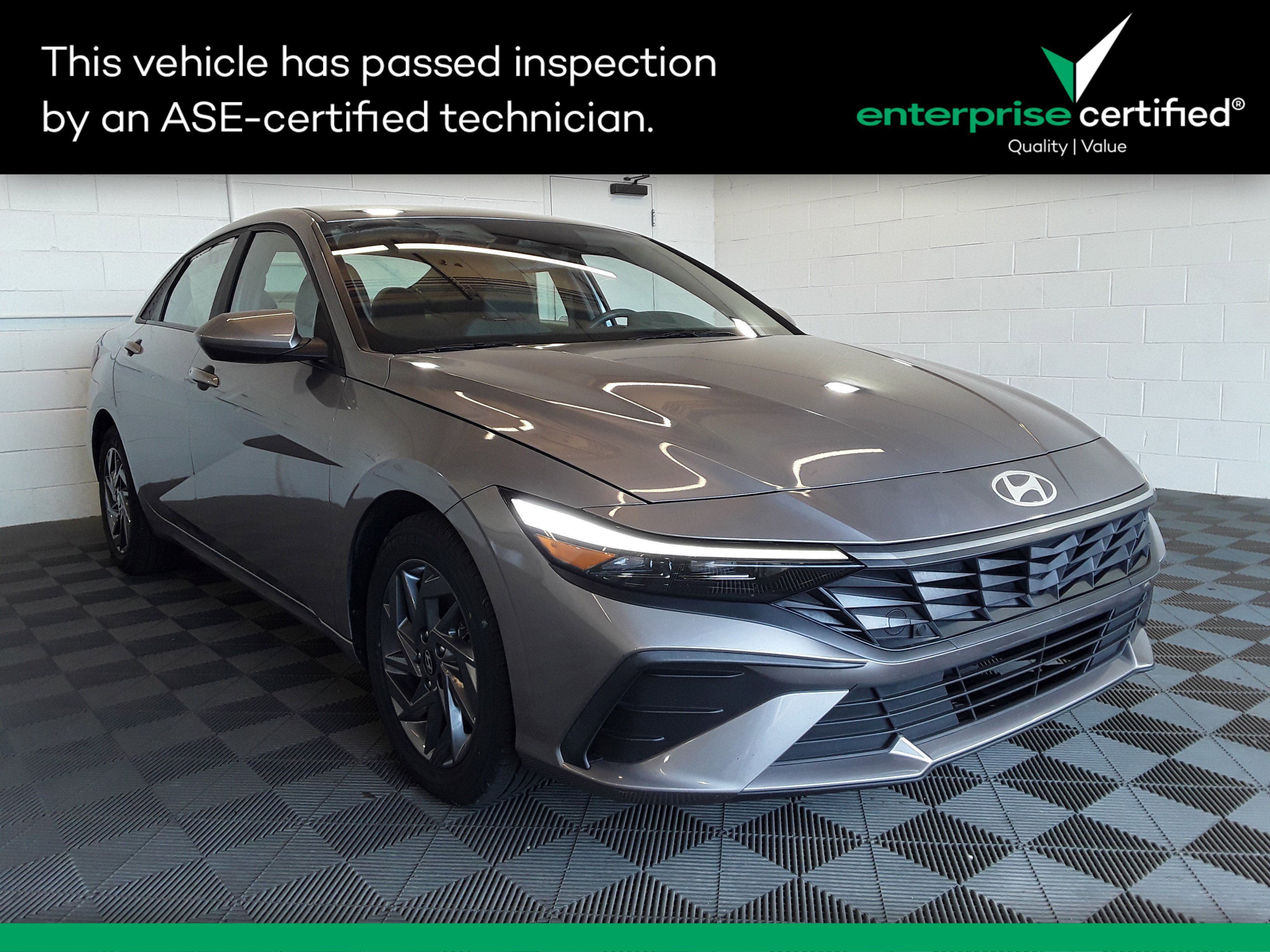 Used 2024 Hyundai Elantra SEL IVT