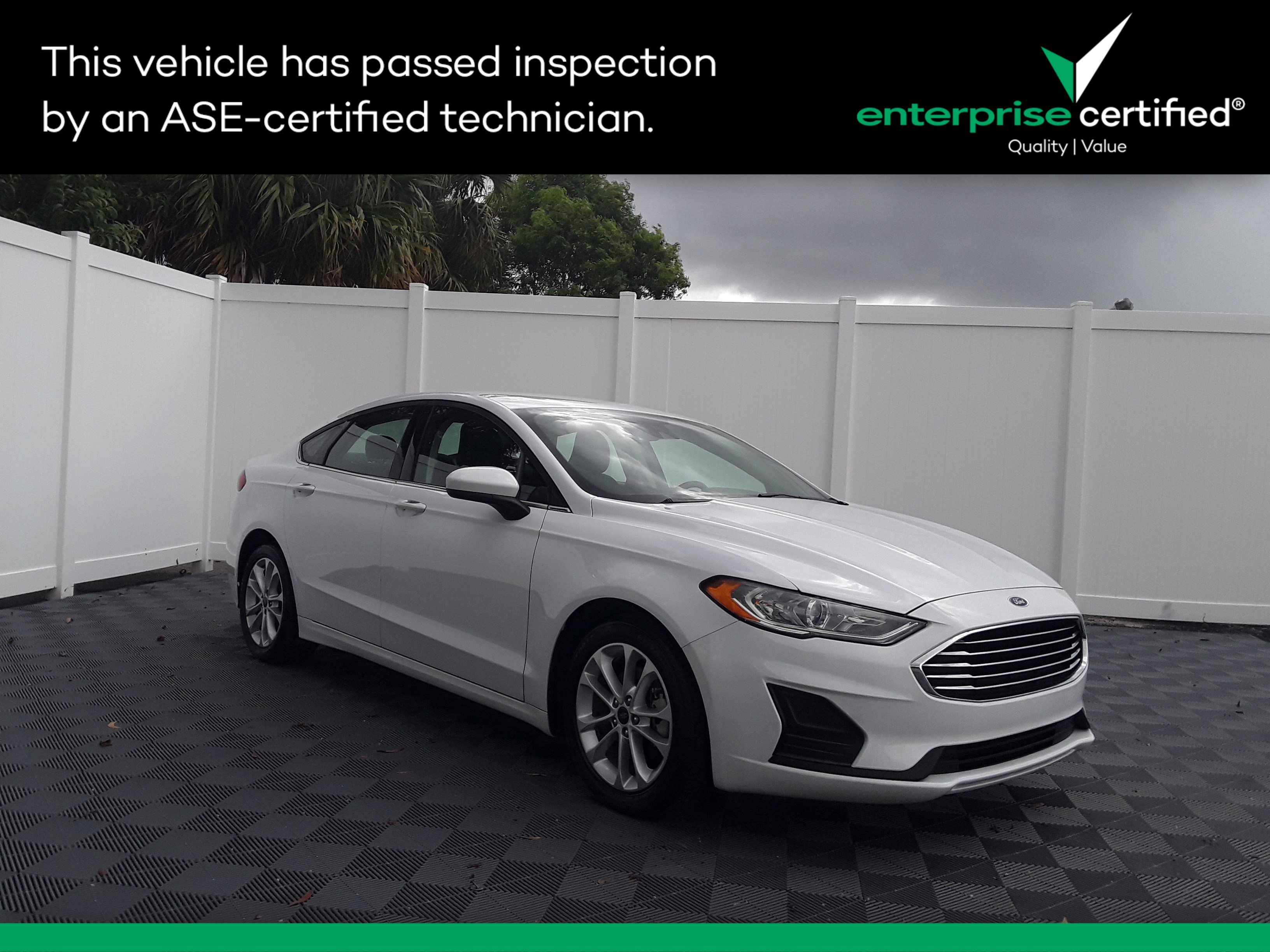 Used 2019 Ford Fusion SE FWD