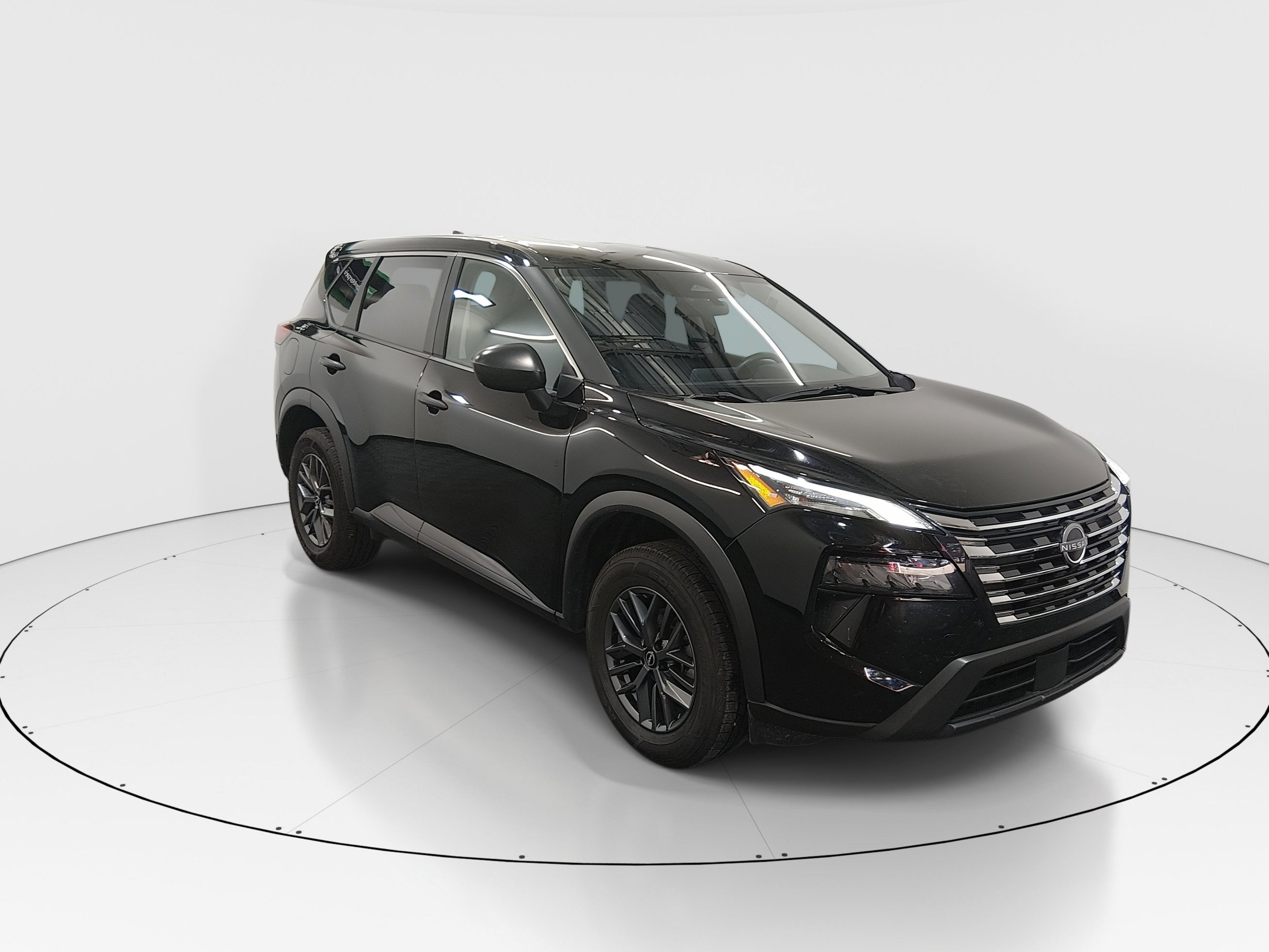 2024 Nissan Rogue S's photo