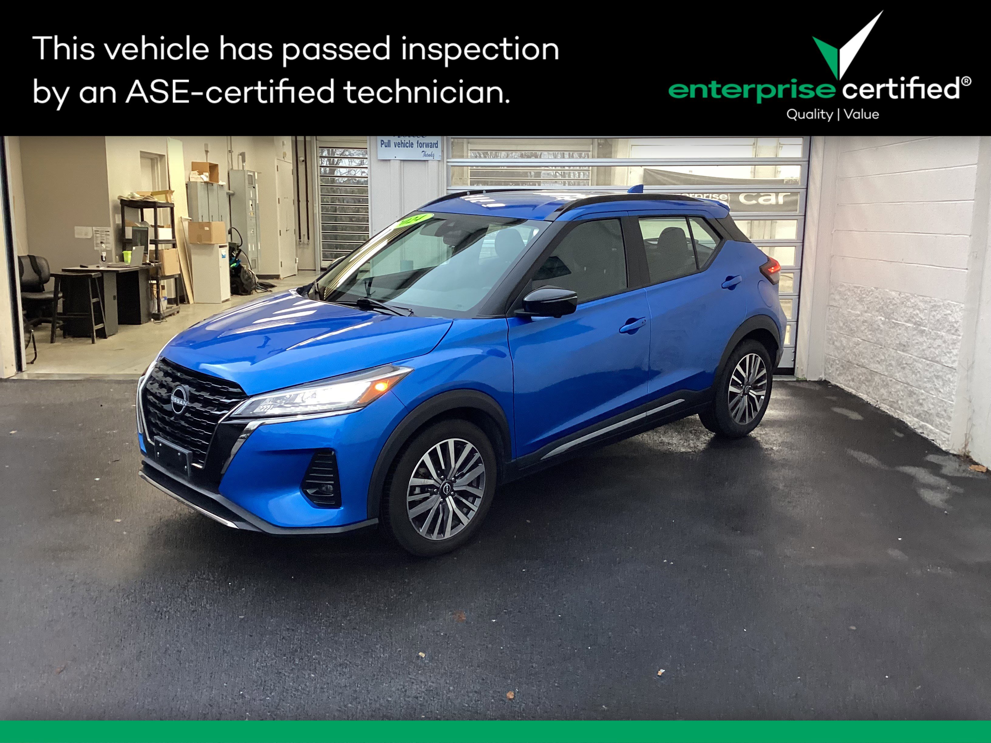 Used 2024 Nissan Kicks SR FWD