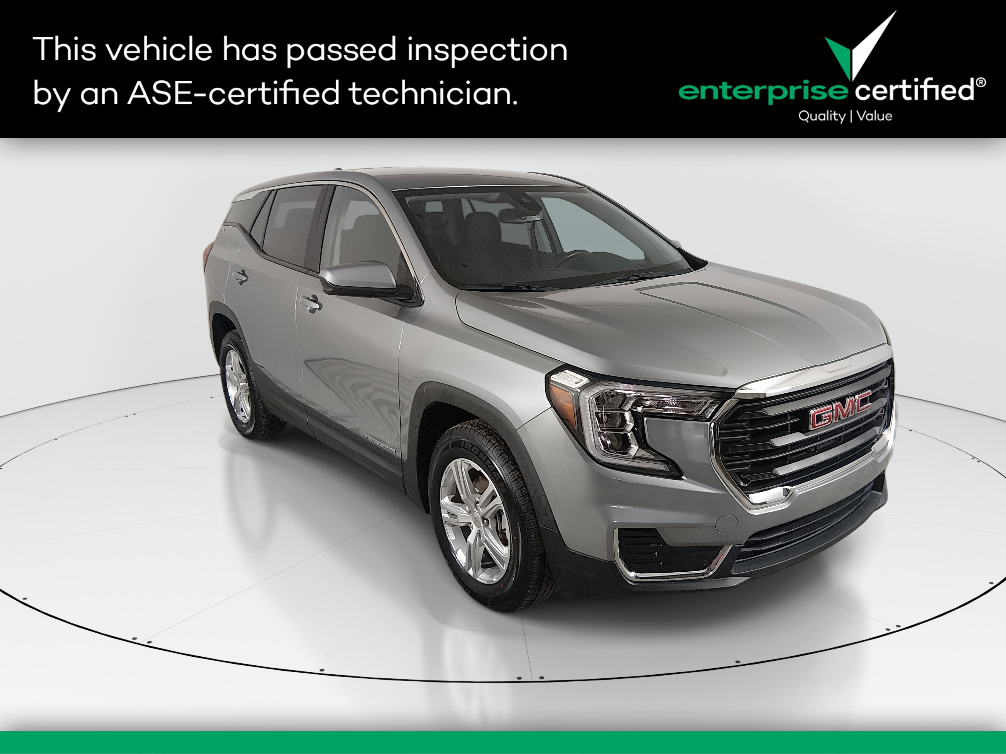 2024 GMC Terrain SLE's photo