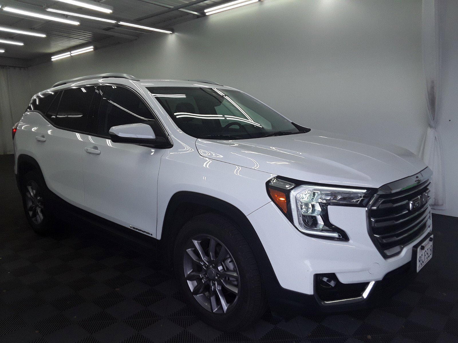 2023 GMC Terrain FWD 4dr SLT