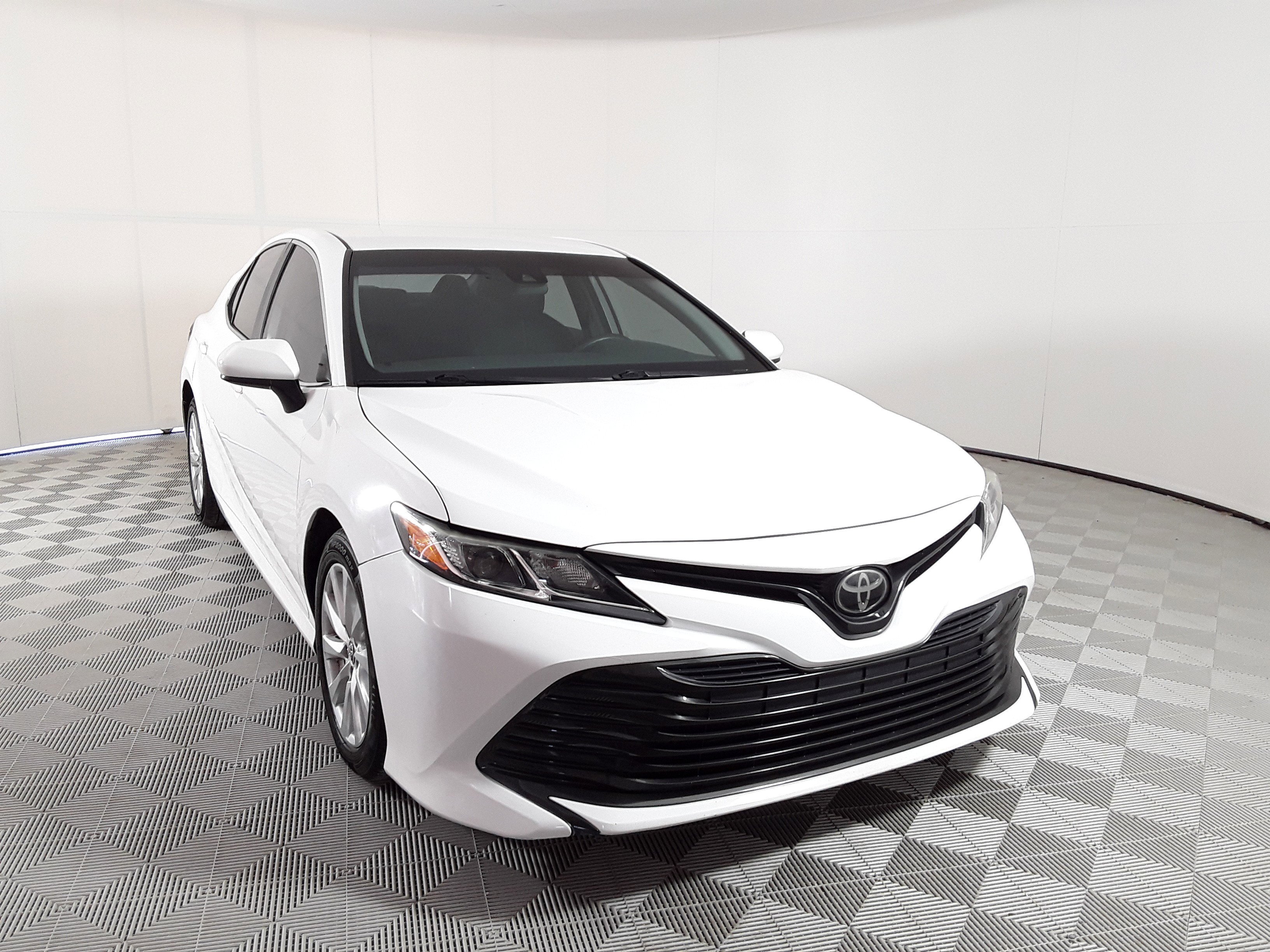 2019 Toyota Camry LE Auto