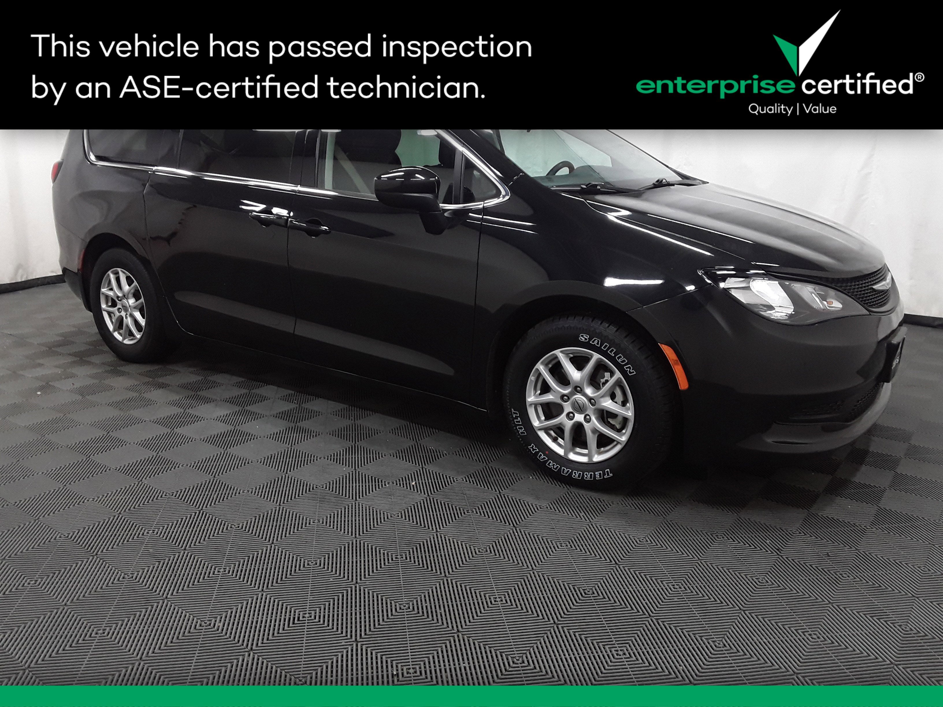 Used 2022 Chrysler Voyager LX FWD