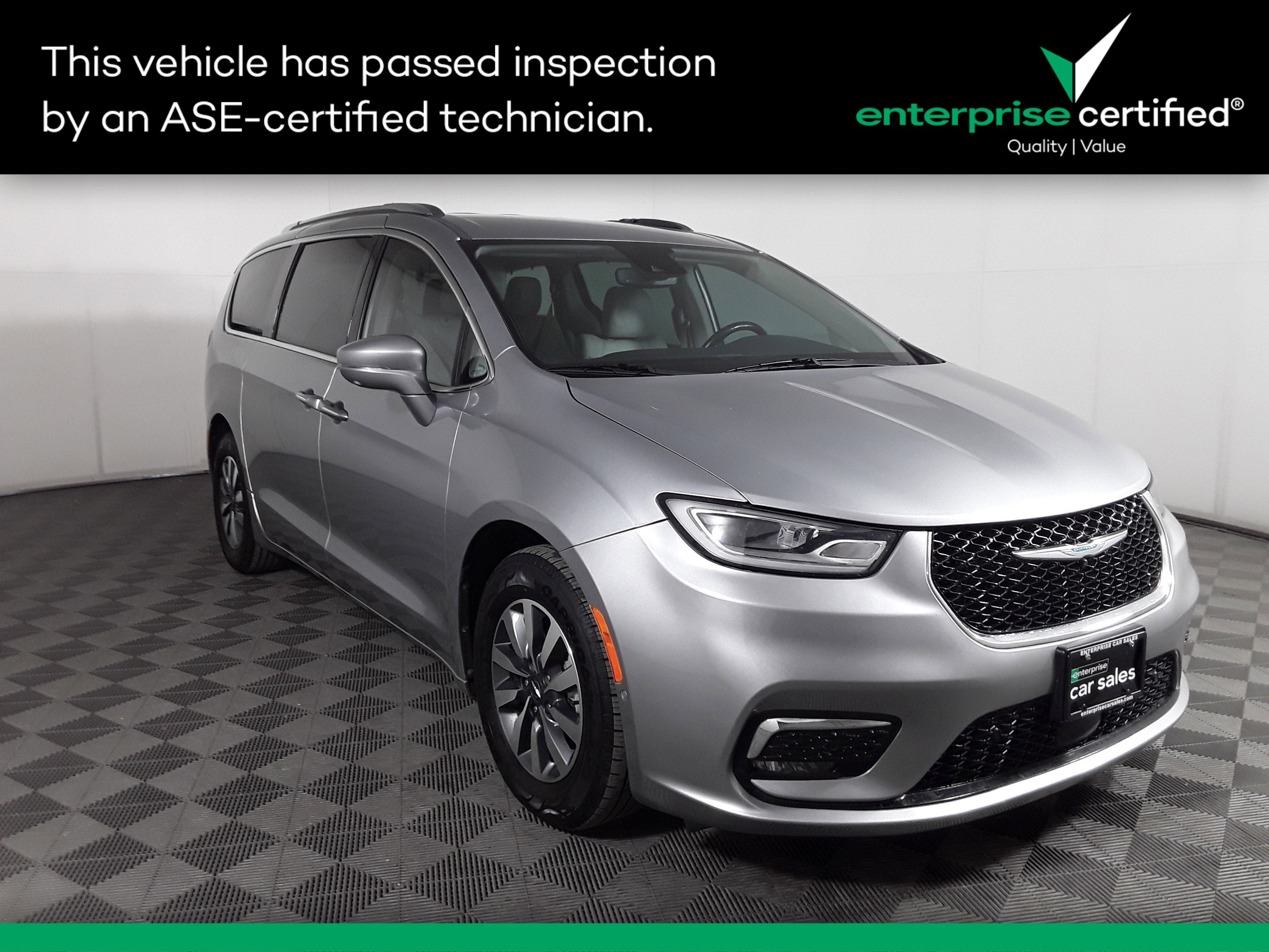 2021 Chrysler Pacifica Hybrid Touring L FWD
