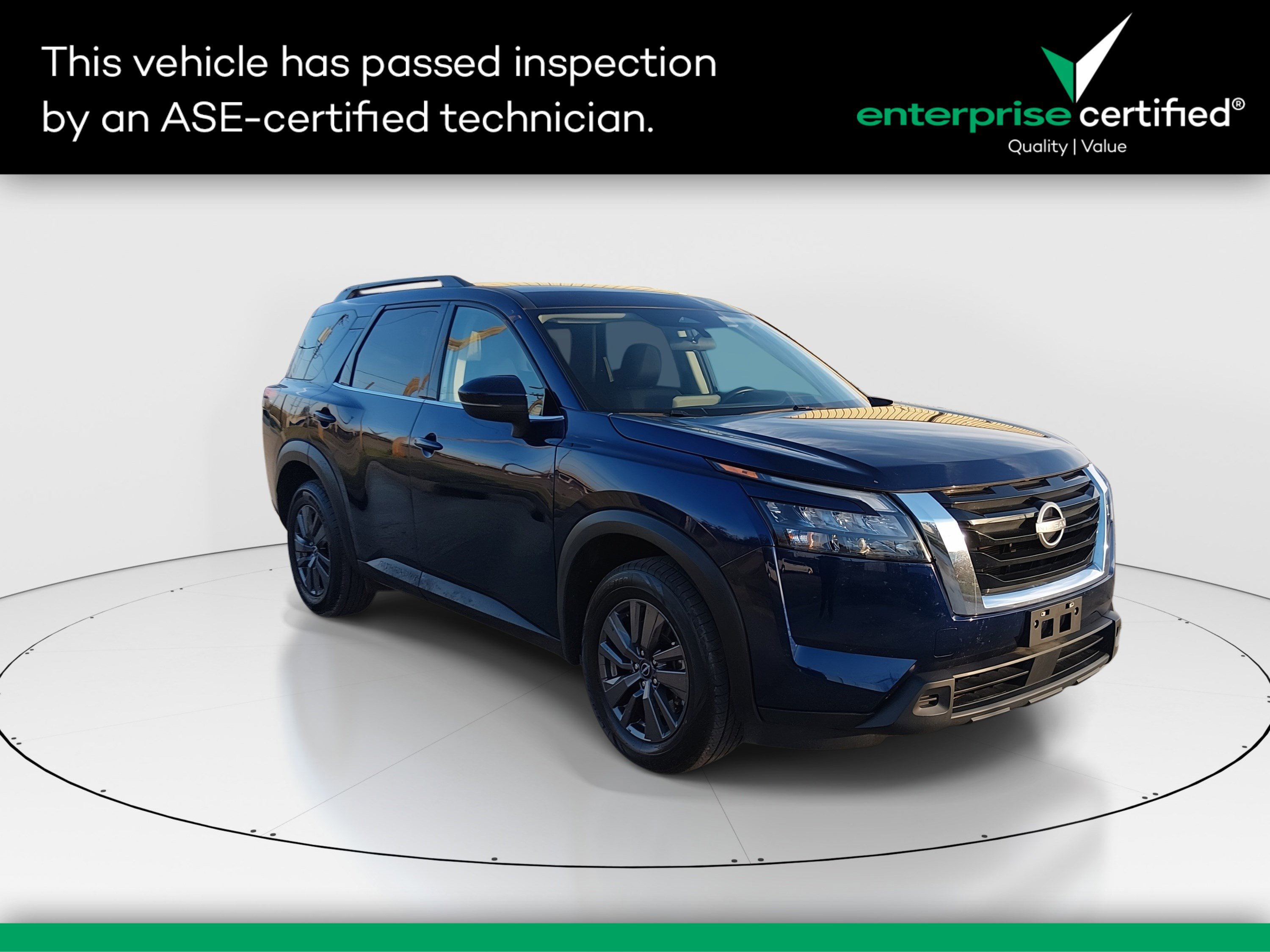 2024 Nissan Pathfinder SV's photo