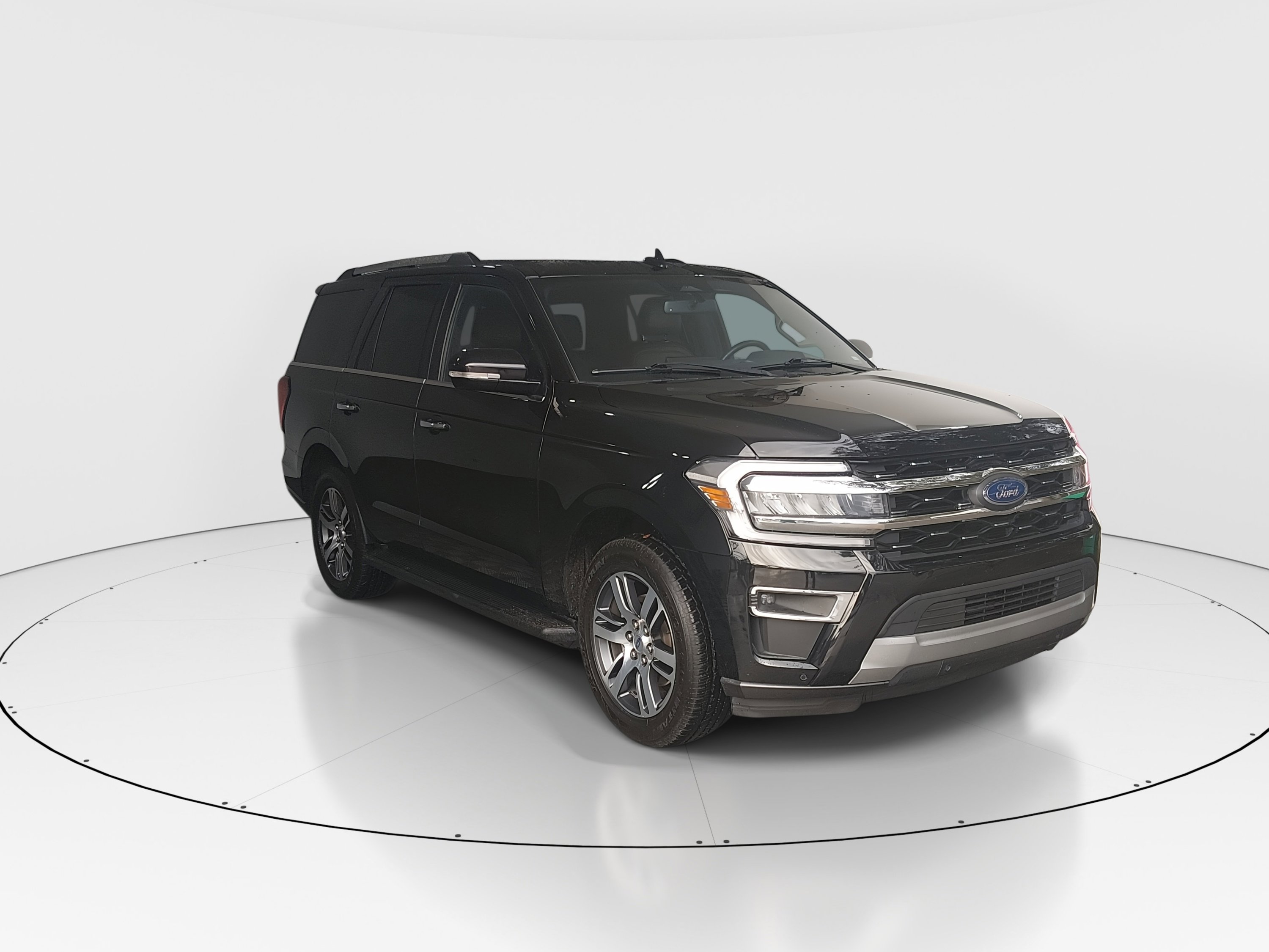 2024 Ford Expedition Limited's photo