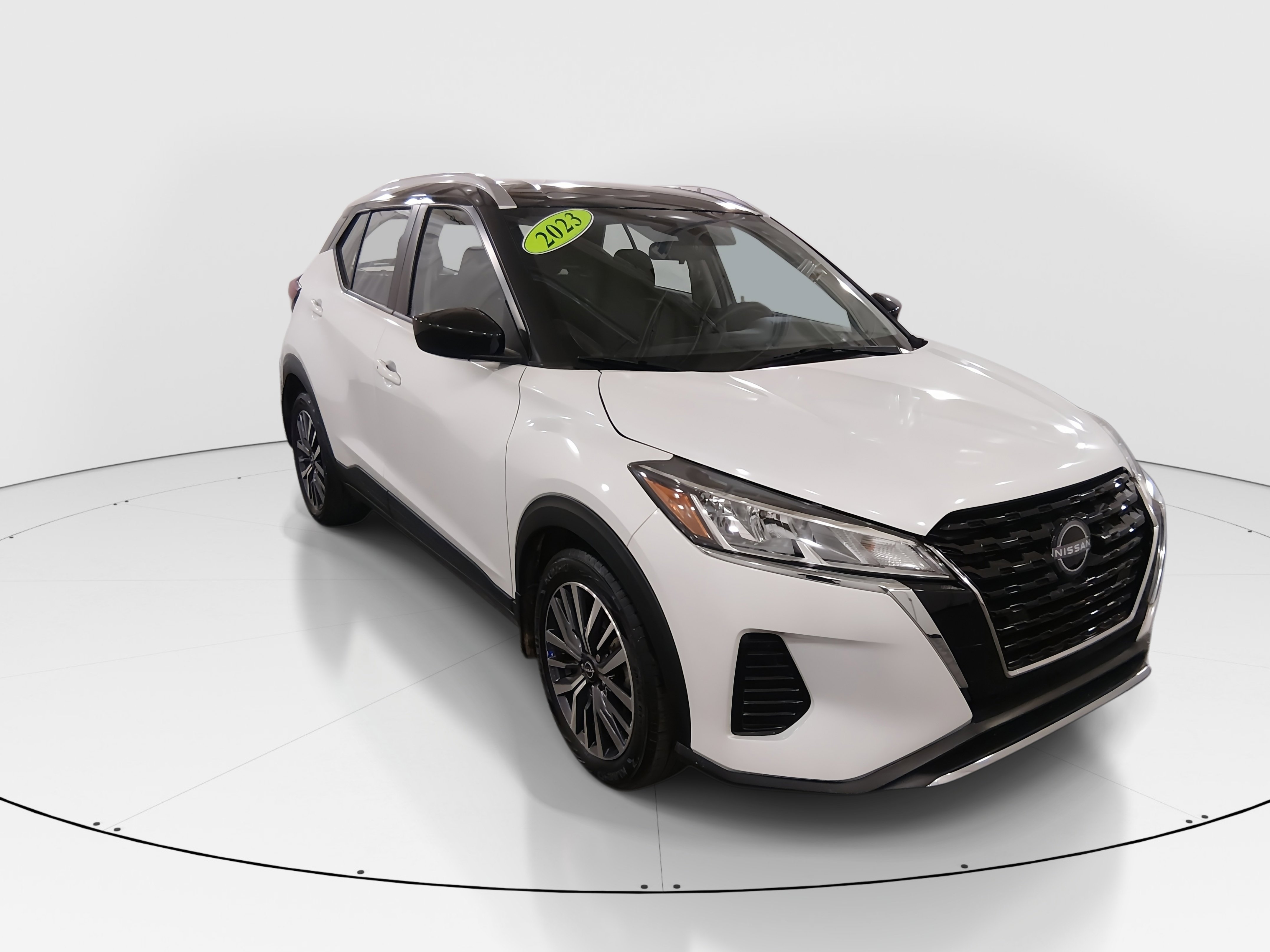 Used 2023 Nissan Kicks SV FWD