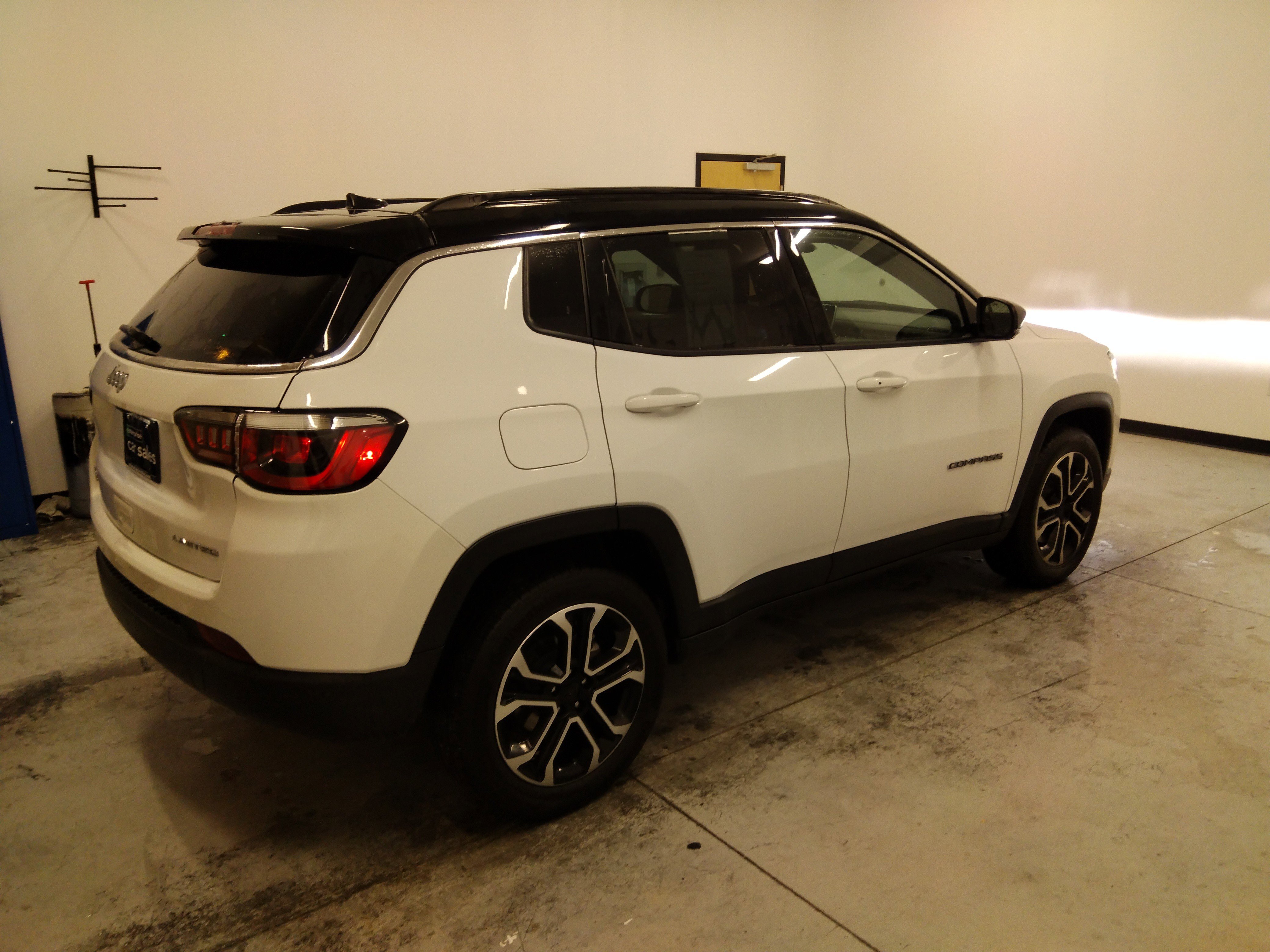 Image of Used 2023 Jeep Compass Limited 4x4