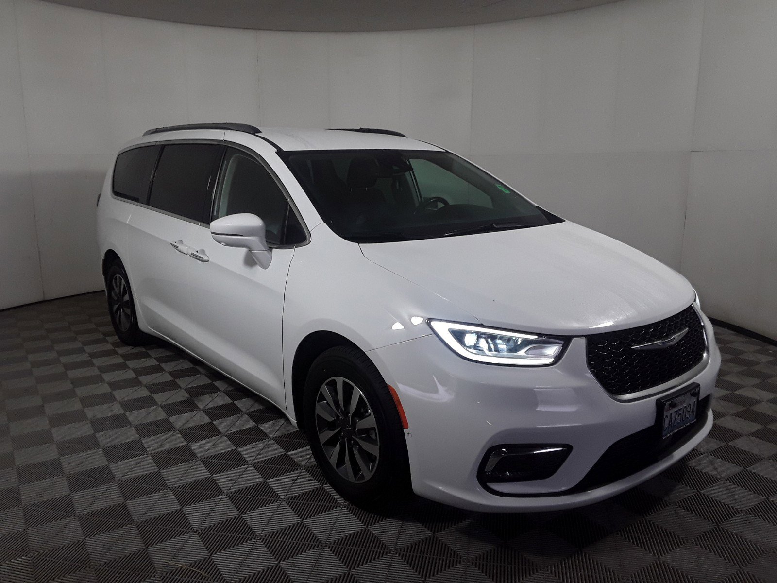 2021 Chrysler Pacifica Hybrid Touring L FWD