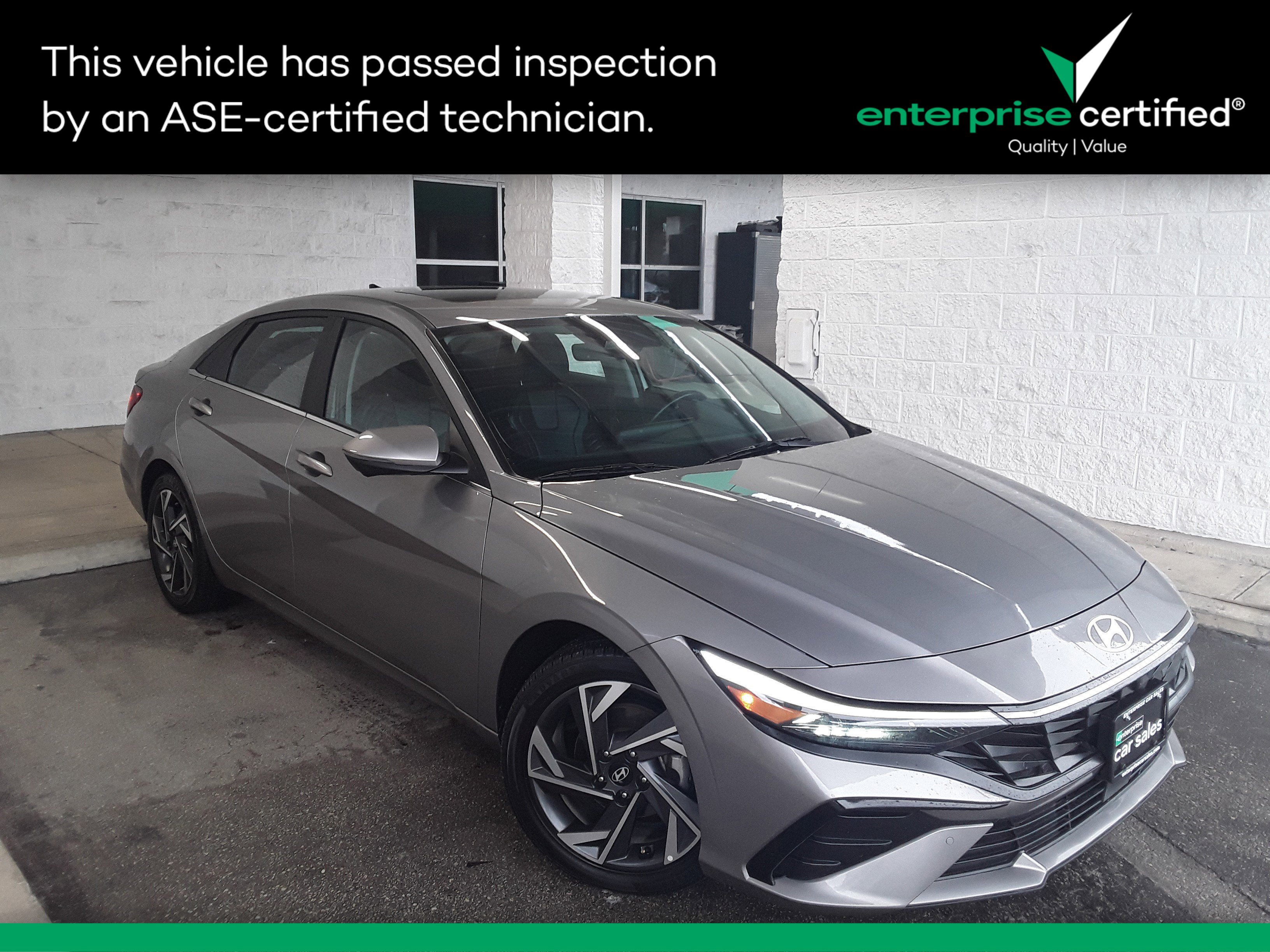 2024 Hyundai Elantra Limited's photo