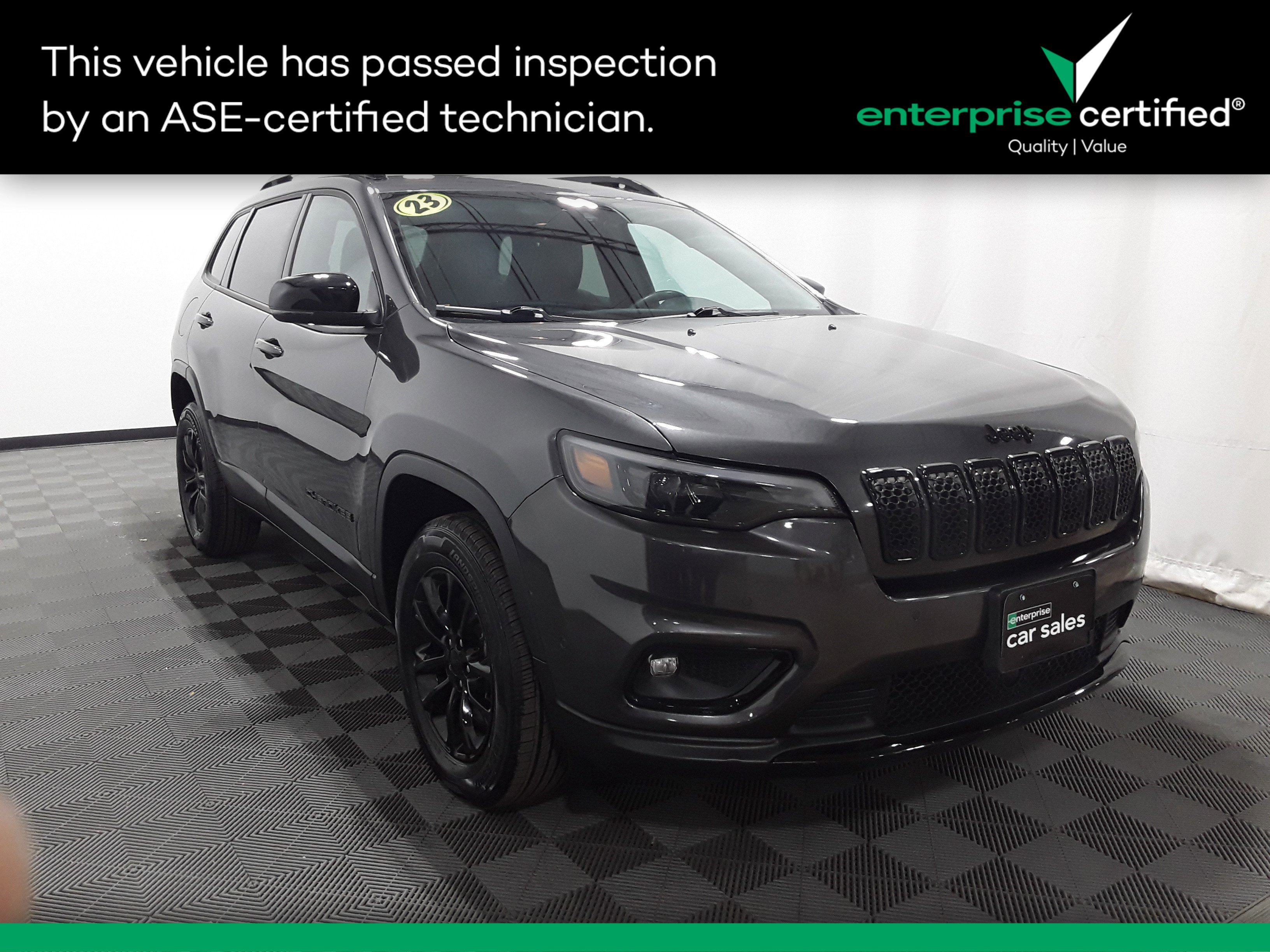 2023 Jeep Cherokee Altitude Lux's photo