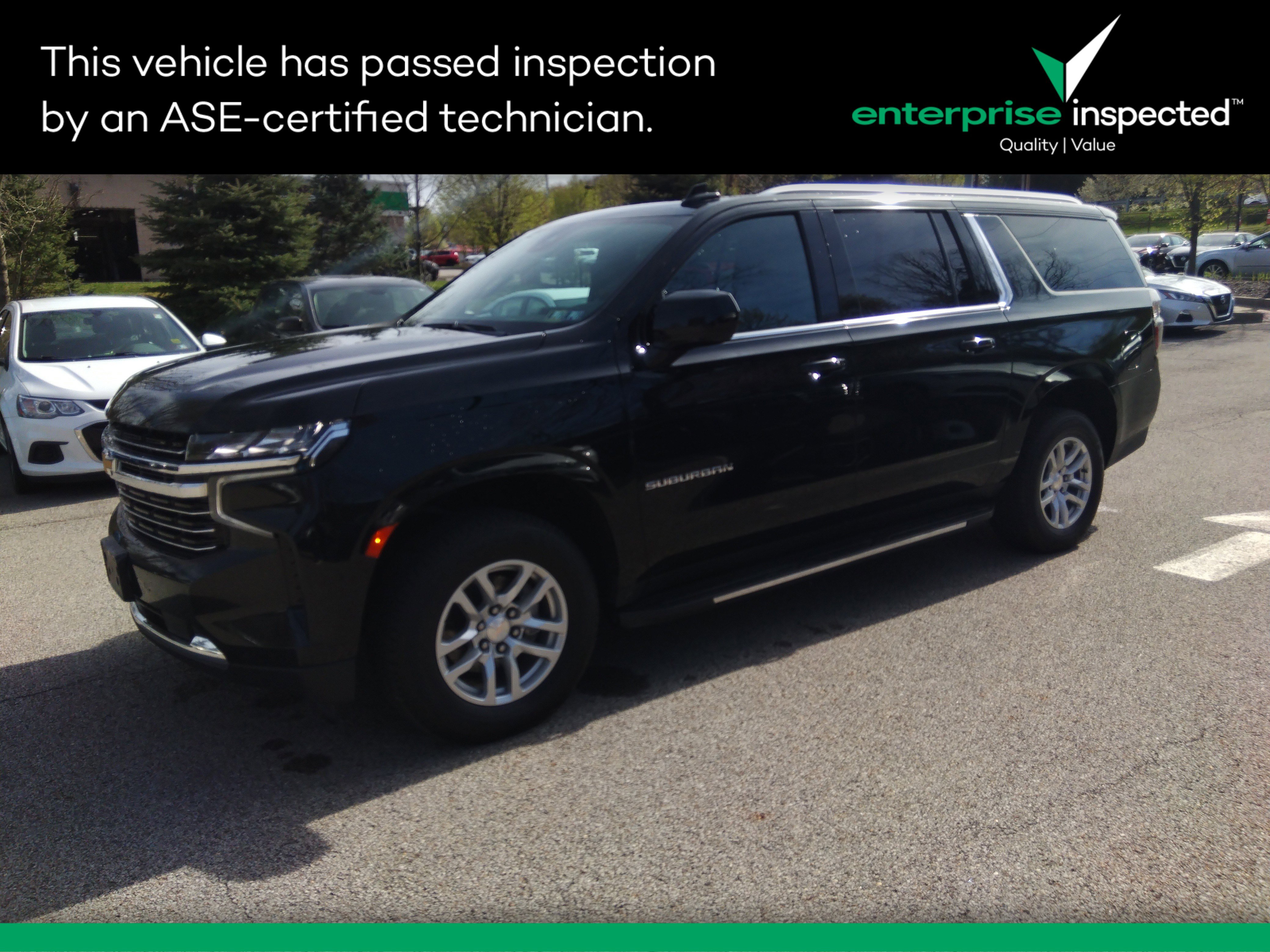 2023 Chevrolet Suburban 4WD 4dr LT